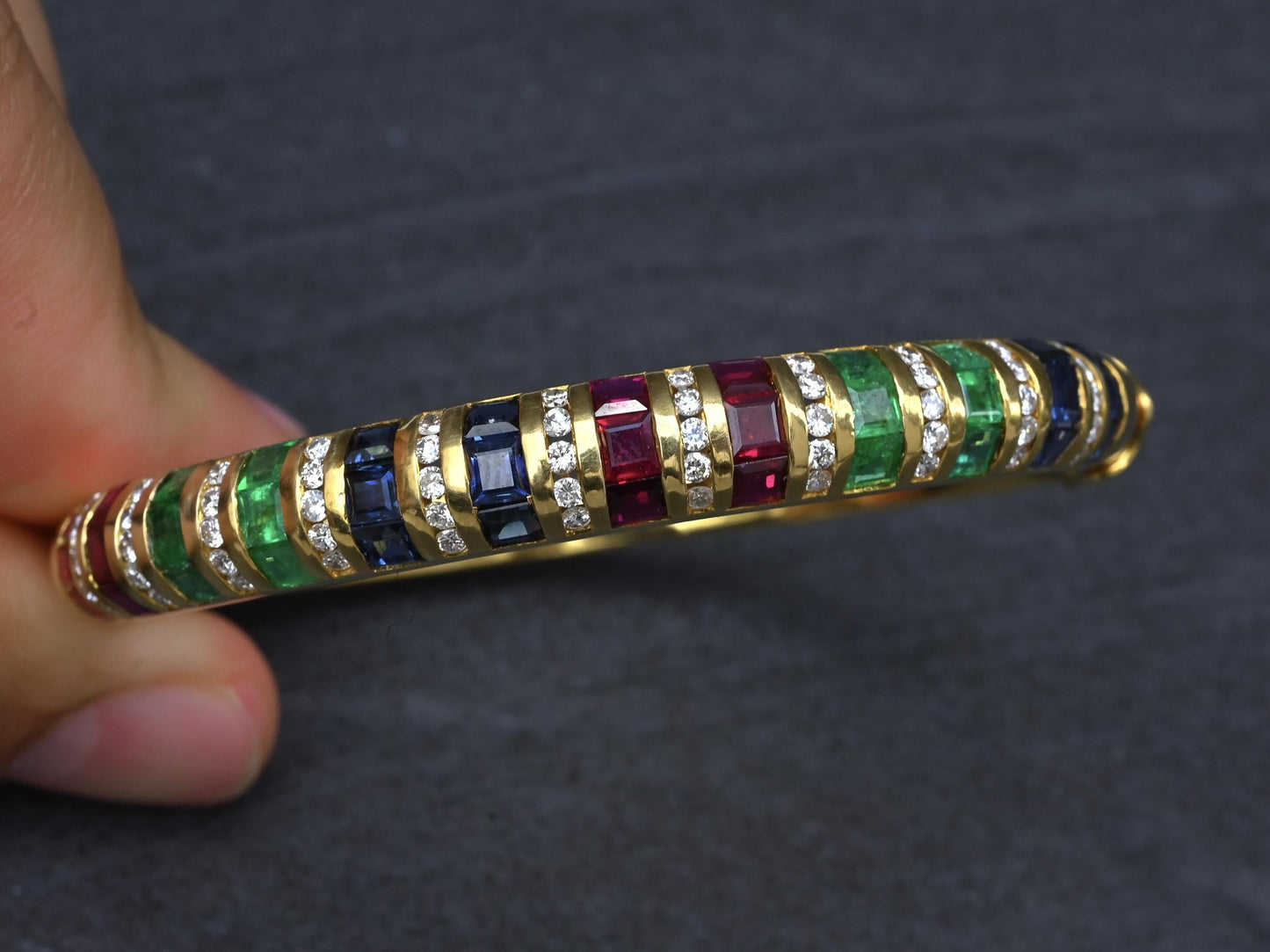 18K Yellow Gold Ruby, Sapphire, Emerald, Diamond Hinged Bangle Bracelet 9.00 TCW