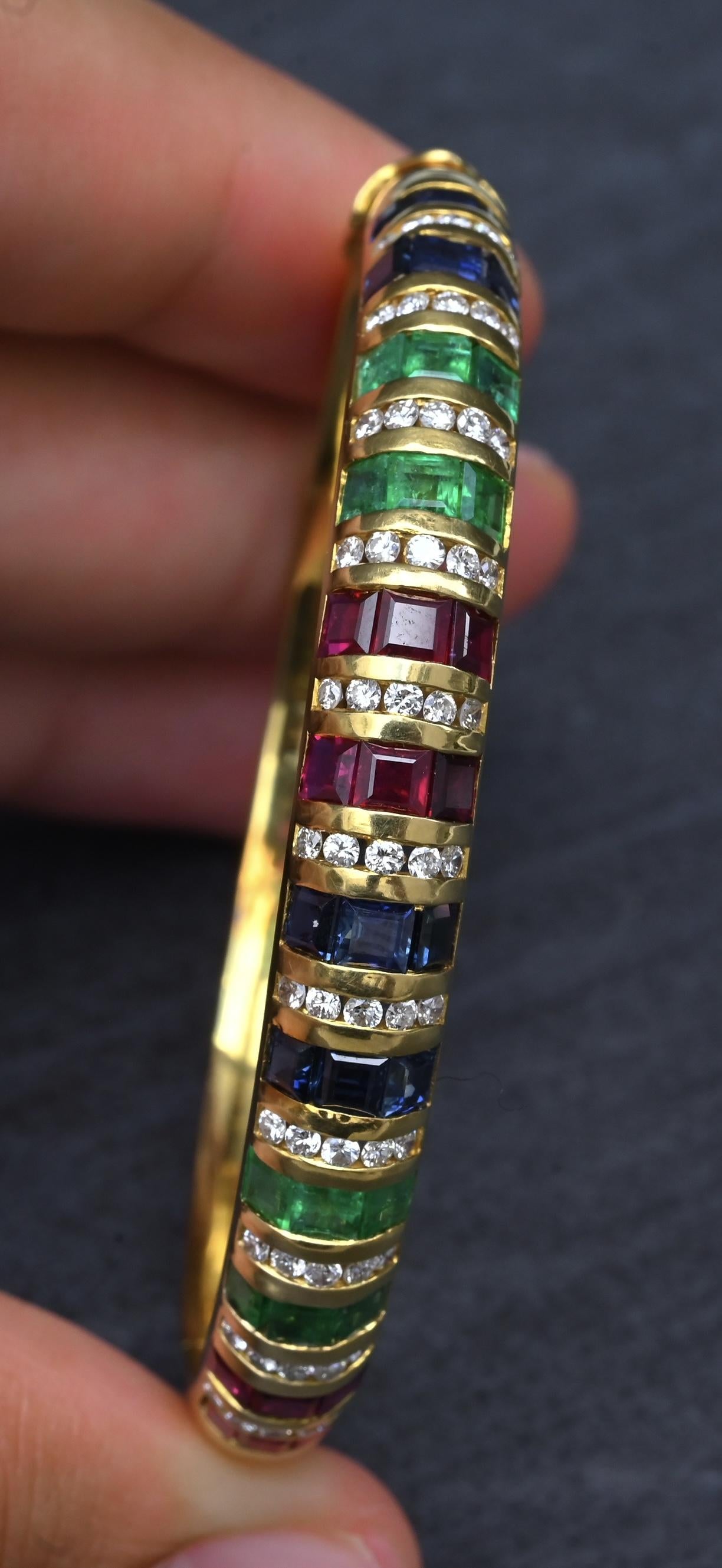 18K Yellow Gold Ruby, Sapphire, Emerald, Diamond Hinged Bangle Bracelet 9.00 TCW