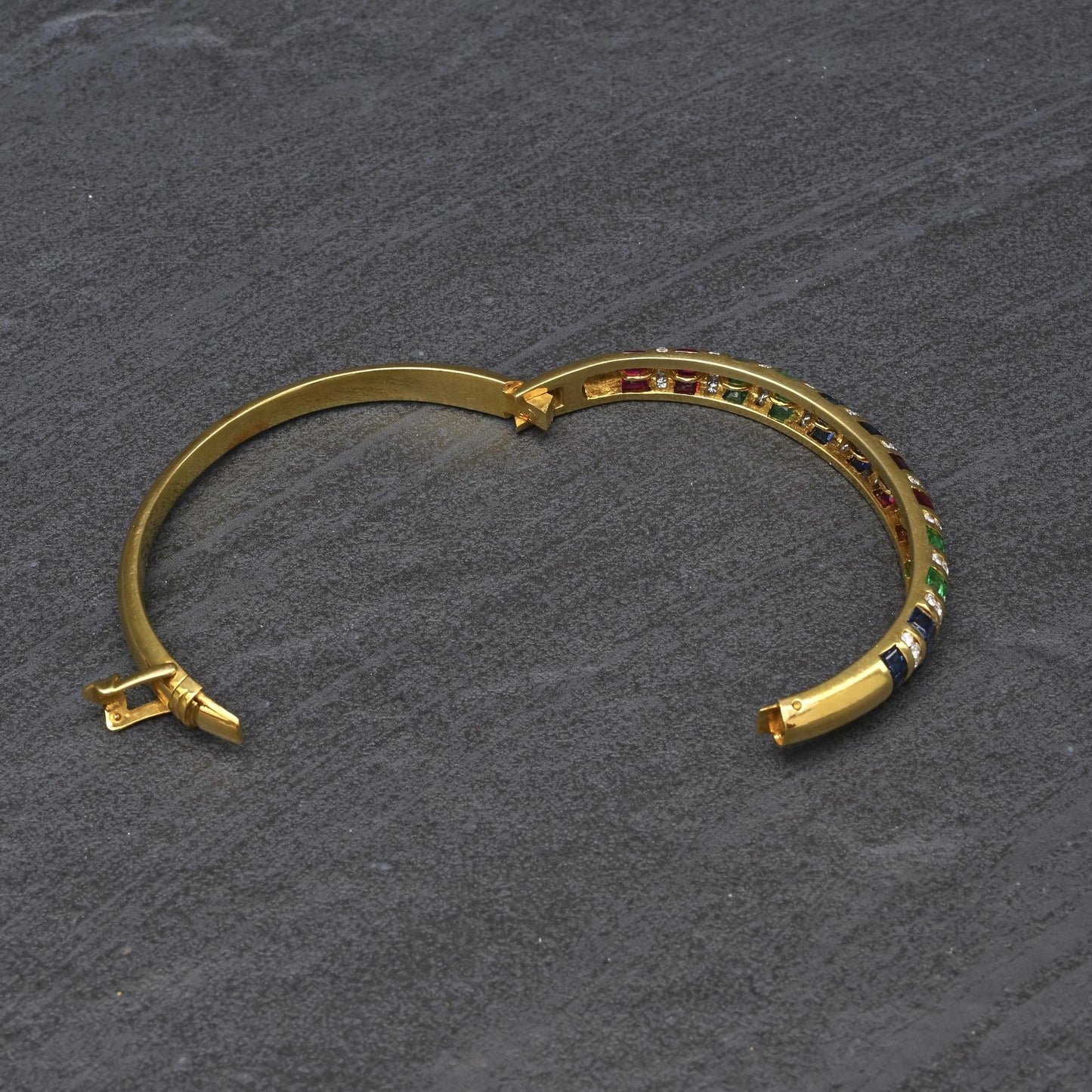 18K Yellow Gold Ruby, Sapphire, Emerald, Diamond Hinged Bangle Bracelet 9.00 TCW