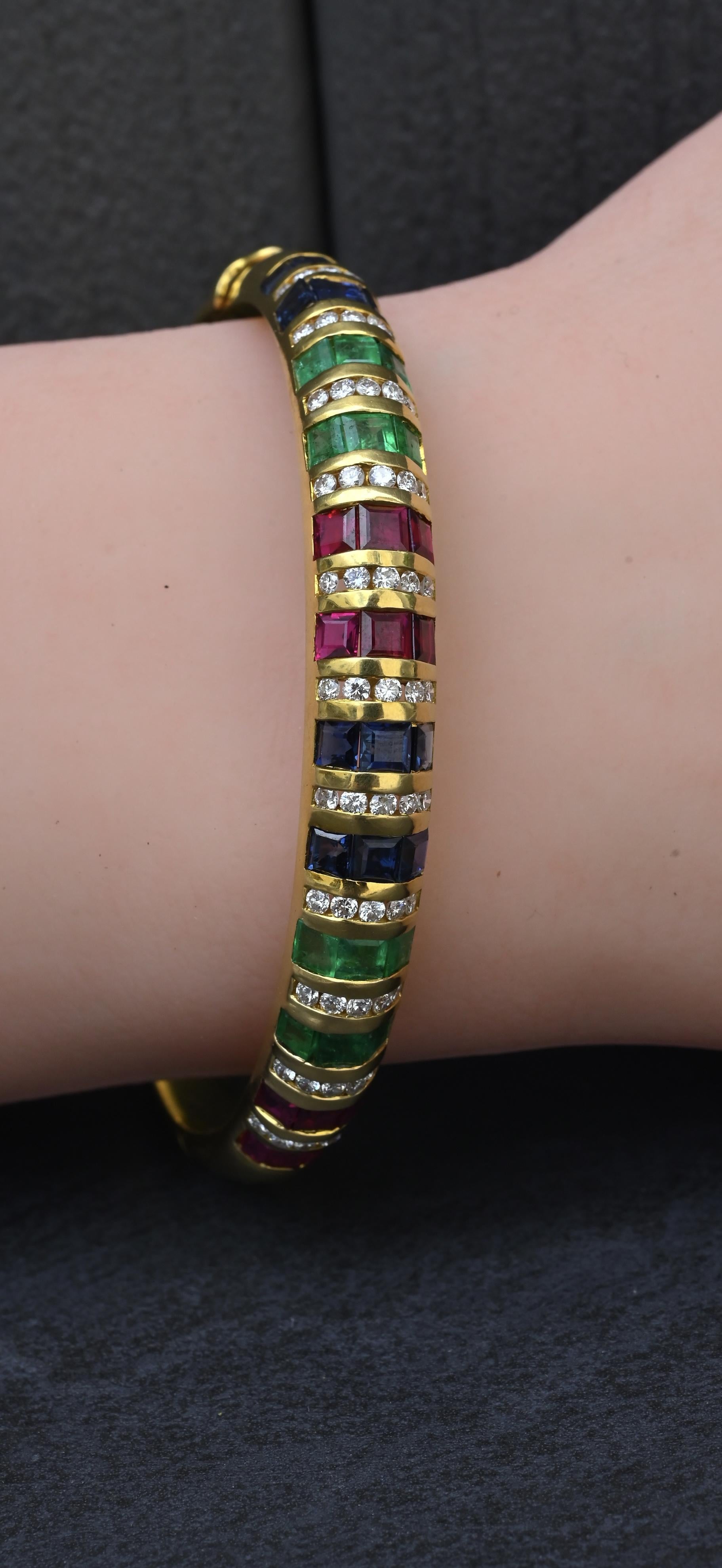 18K Yellow Gold Ruby, Sapphire, Emerald, Diamond Hinged Bangle Bracelet 9.00 TCW