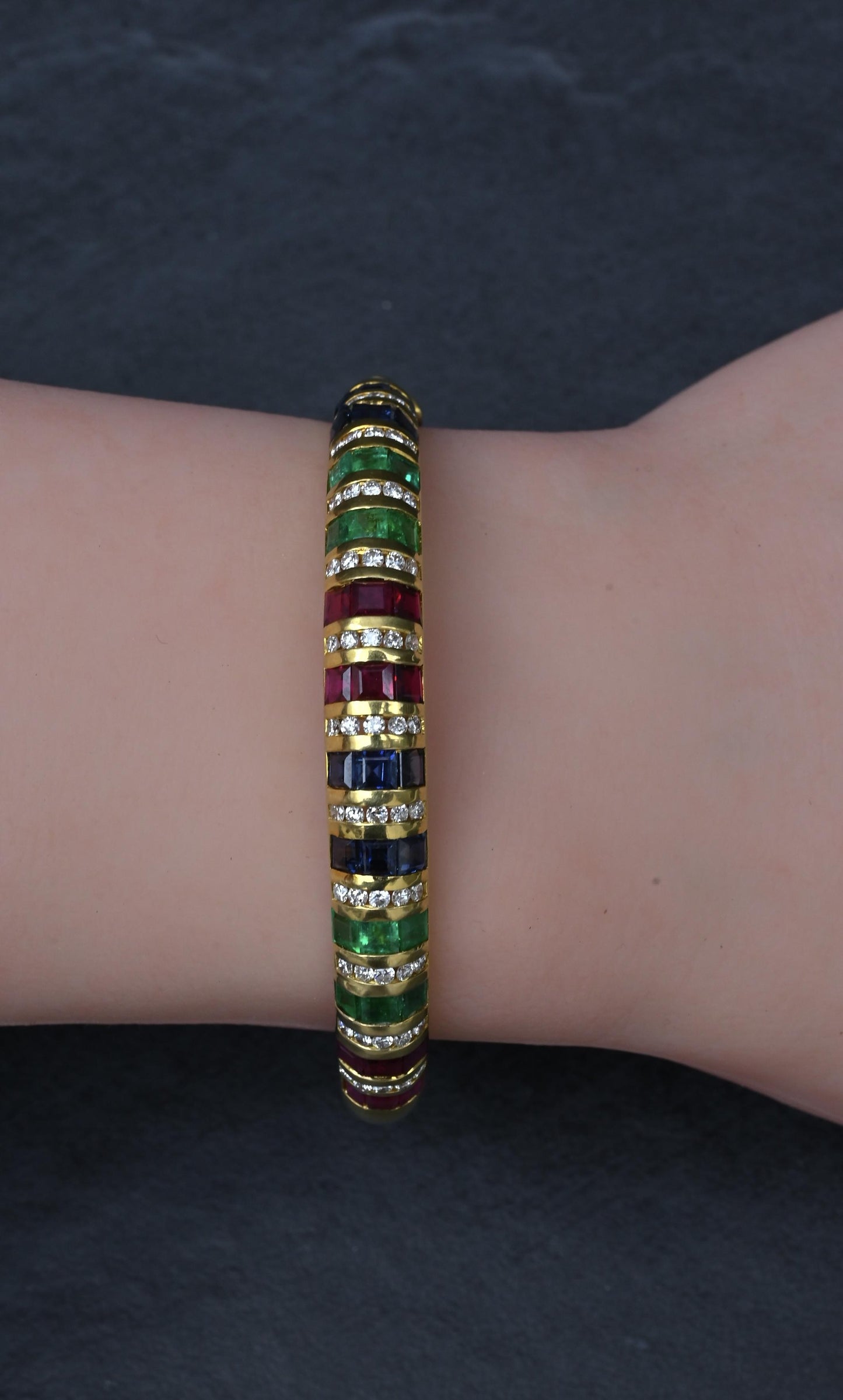 18K Yellow Gold Ruby, Sapphire, Emerald, Diamond Hinged Bangle Bracelet 9.00 TCW