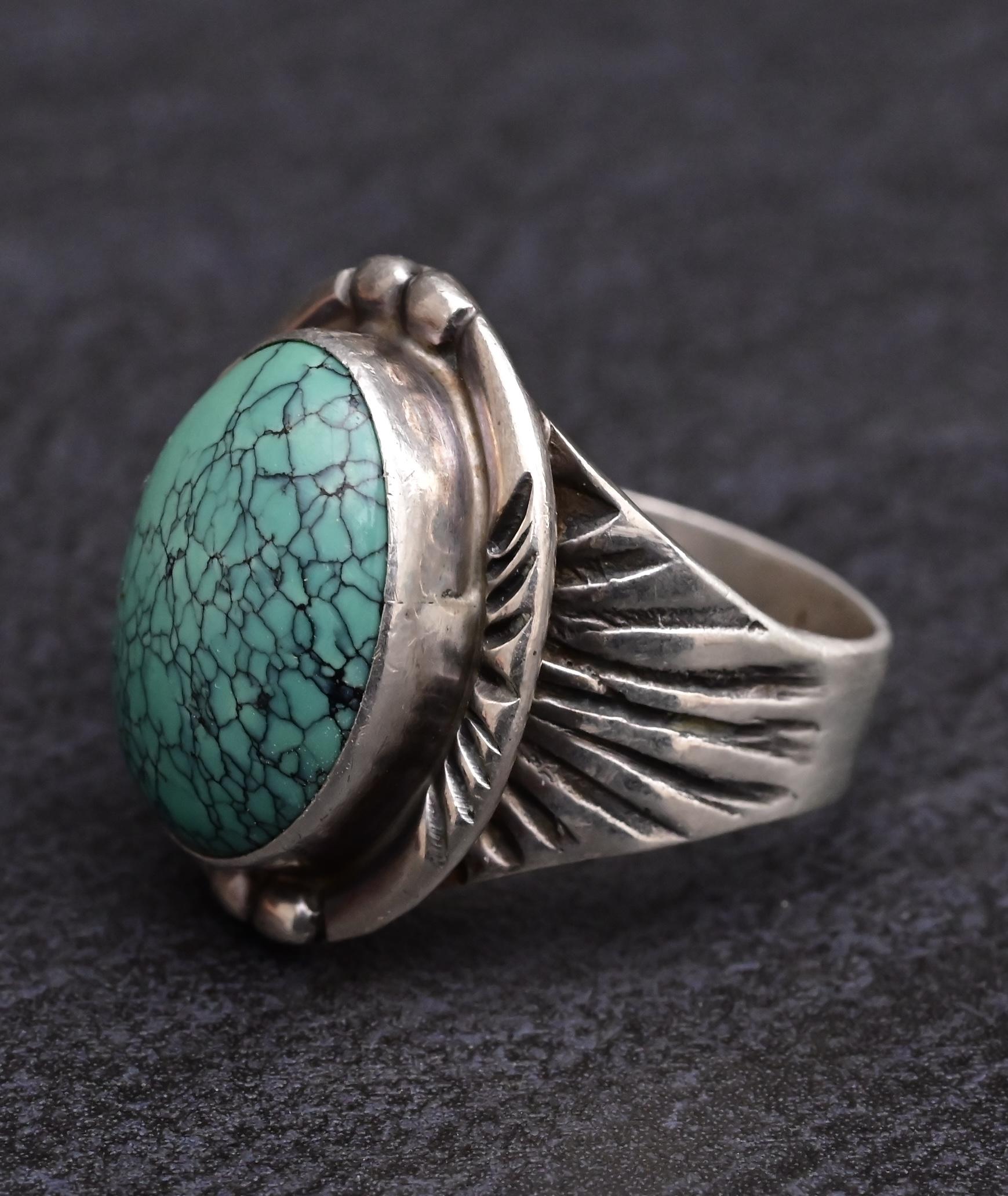 Outstanding American Indian Navajo Men’s Ring Fabulous Turquoise Circle JW