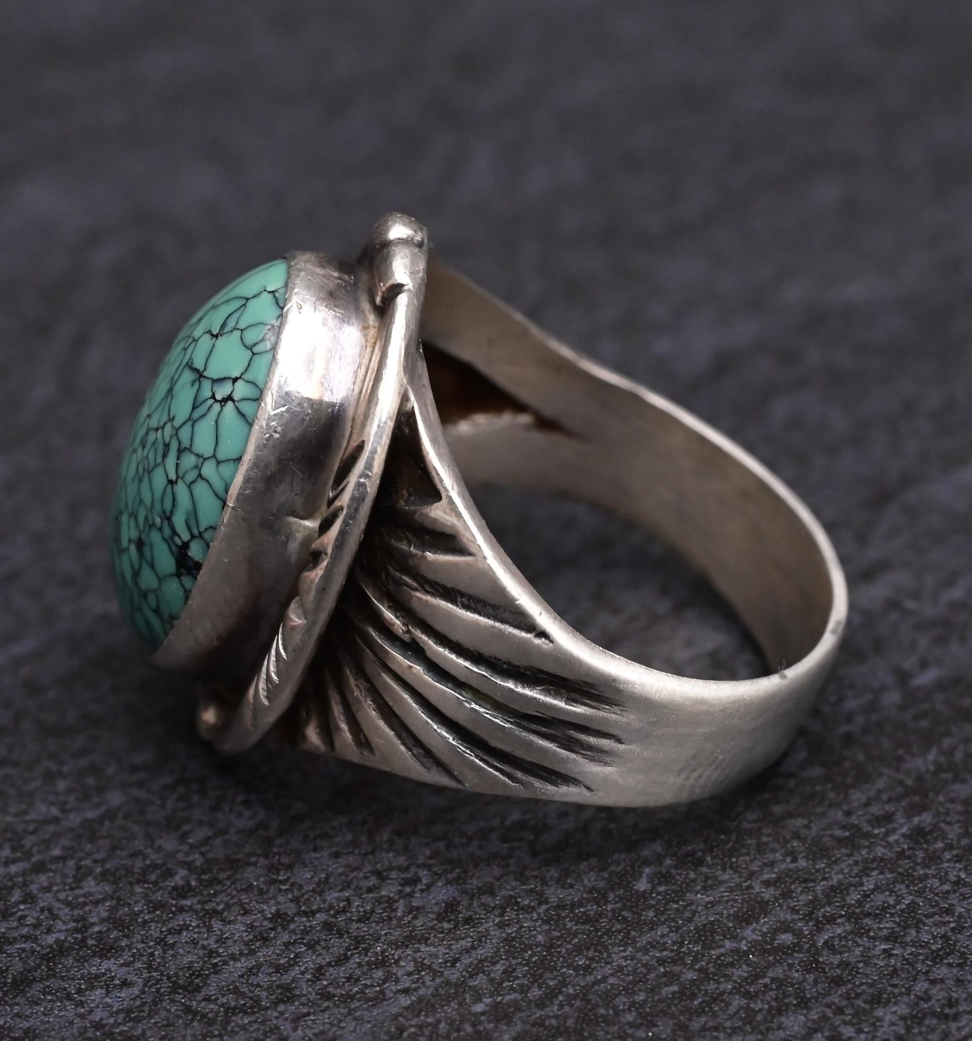 Outstanding American Indian Navajo Men’s Ring Fabulous Turquoise Circle JW