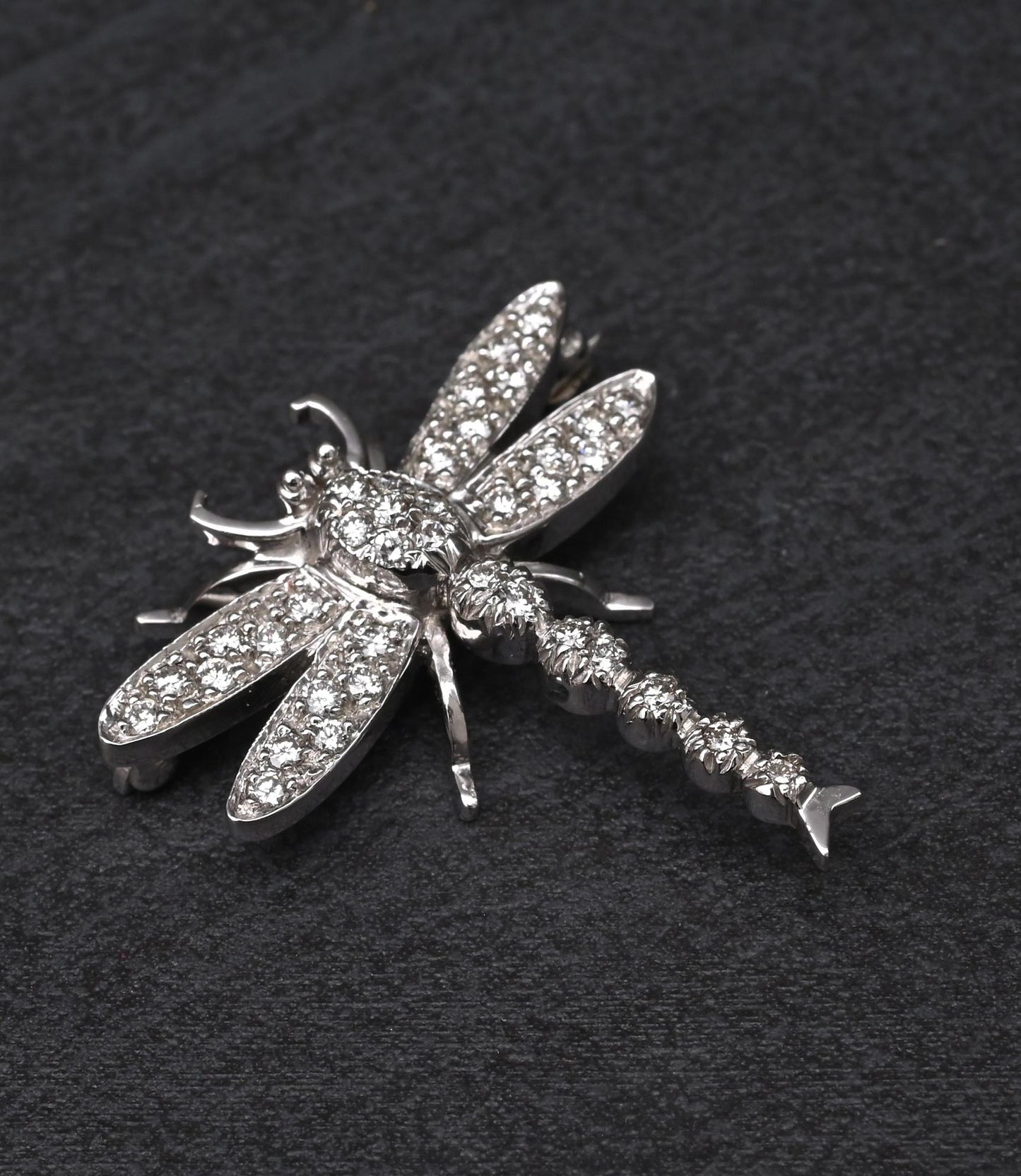 18K White Gold Dragonfly Diamond Brooch Pin 0.65ctw VS Clarity Pavé Pin