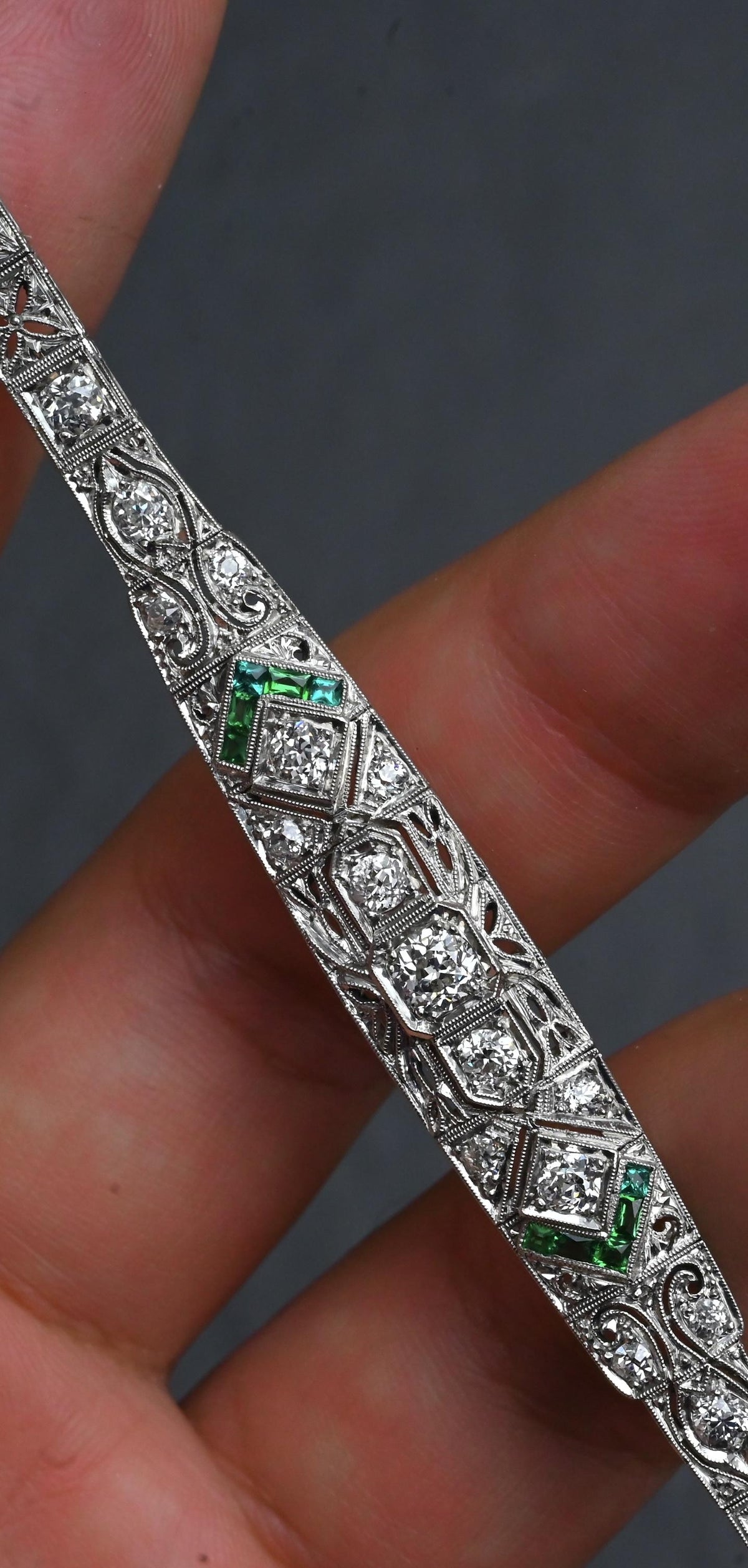 Art Deco Platinum 1.25ctw Diamond & Green Stone Filigree Line Bracelet IGI Cert.