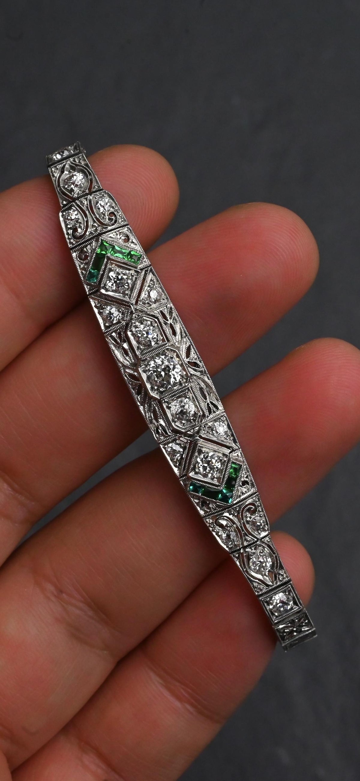 Art Deco Platinum 1.25ctw Diamond & Green Stone Filigree Line Bracelet IGI Cert.