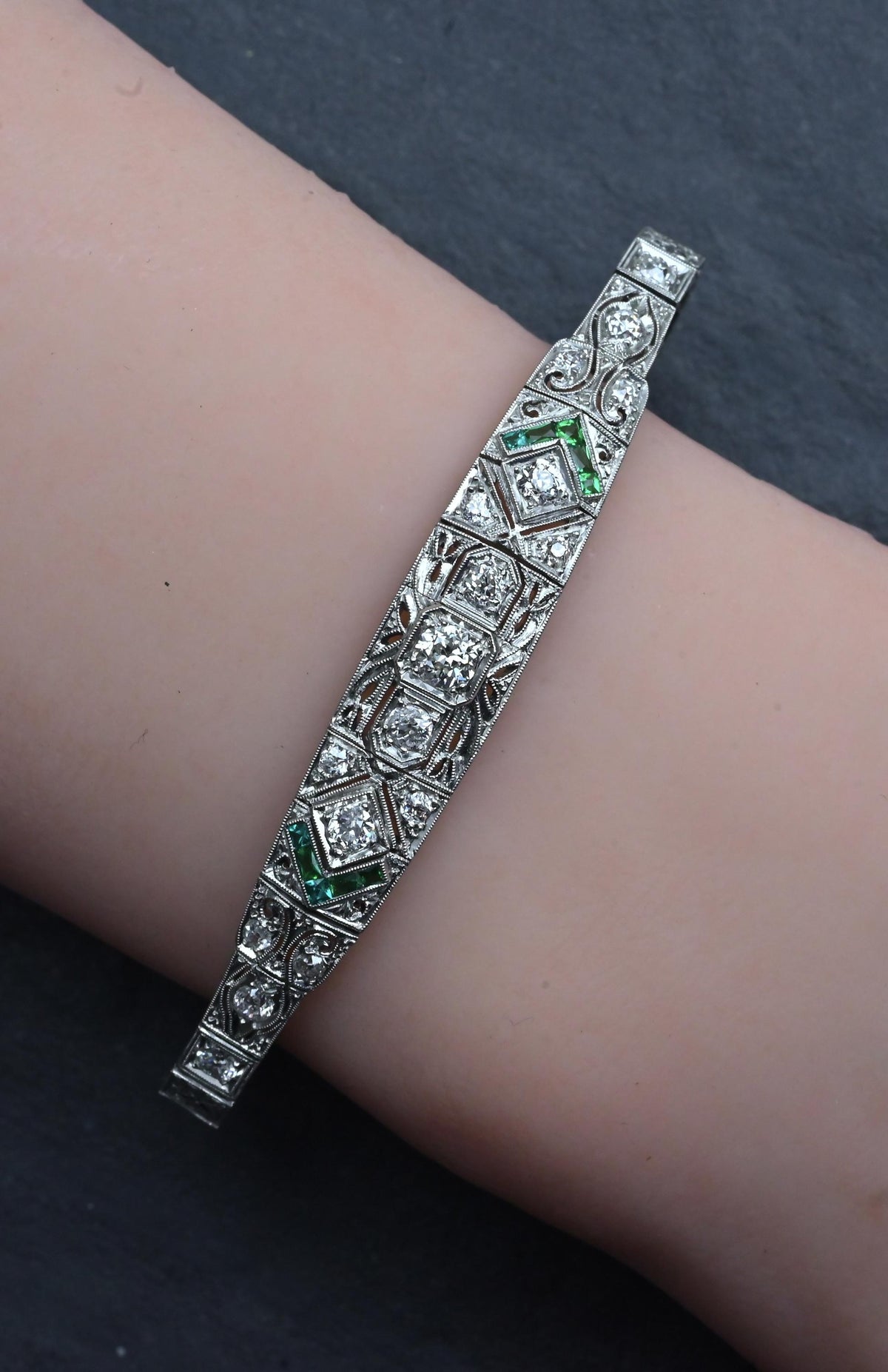 Art Deco Platinum 1.25ctw Diamond & Green Stone Filigree Line Bracelet IGI Cert.