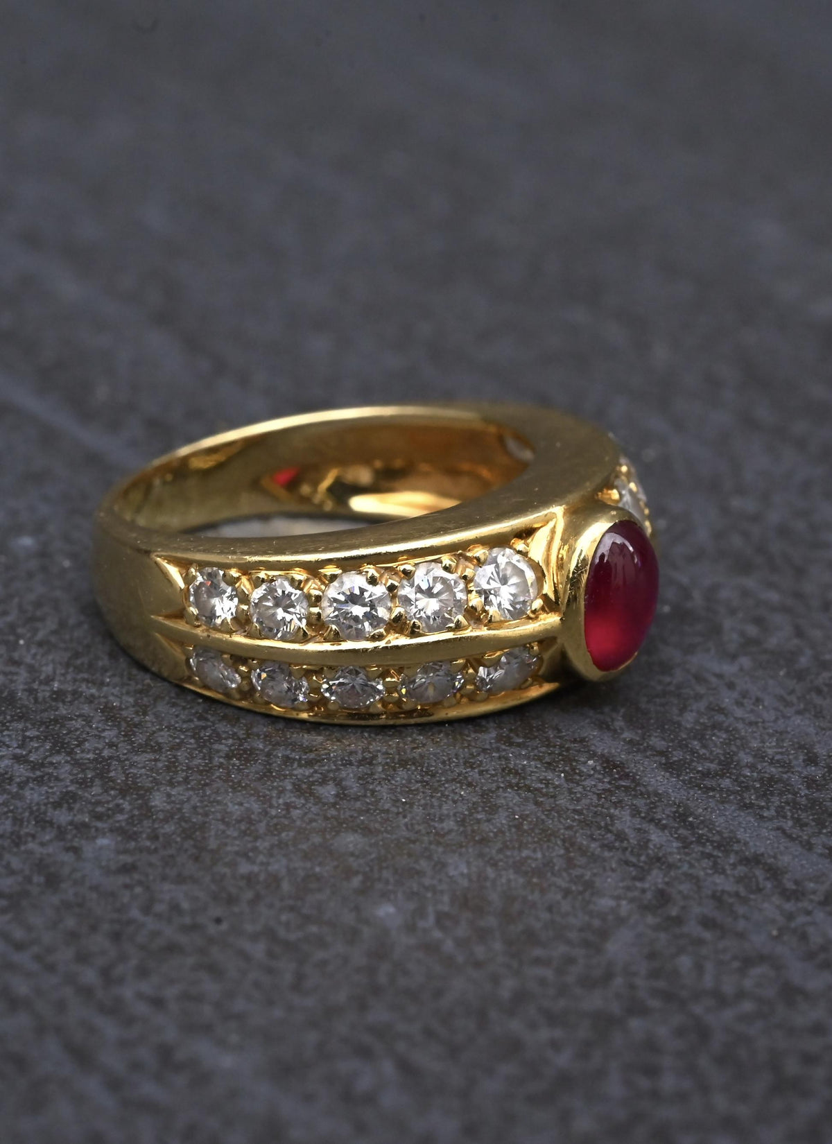 Tiffany & Co. 18K Yellow Gold 0.75ct Cabochon Ruby & 1.00ctw Diamond Ring Size 5