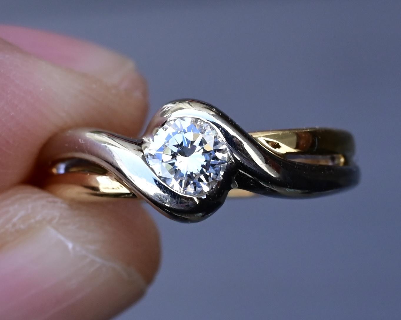 FRED 18K Yellow & White Gold Diamond Ring – 0.30 Carat, IGI Certified, Size 5