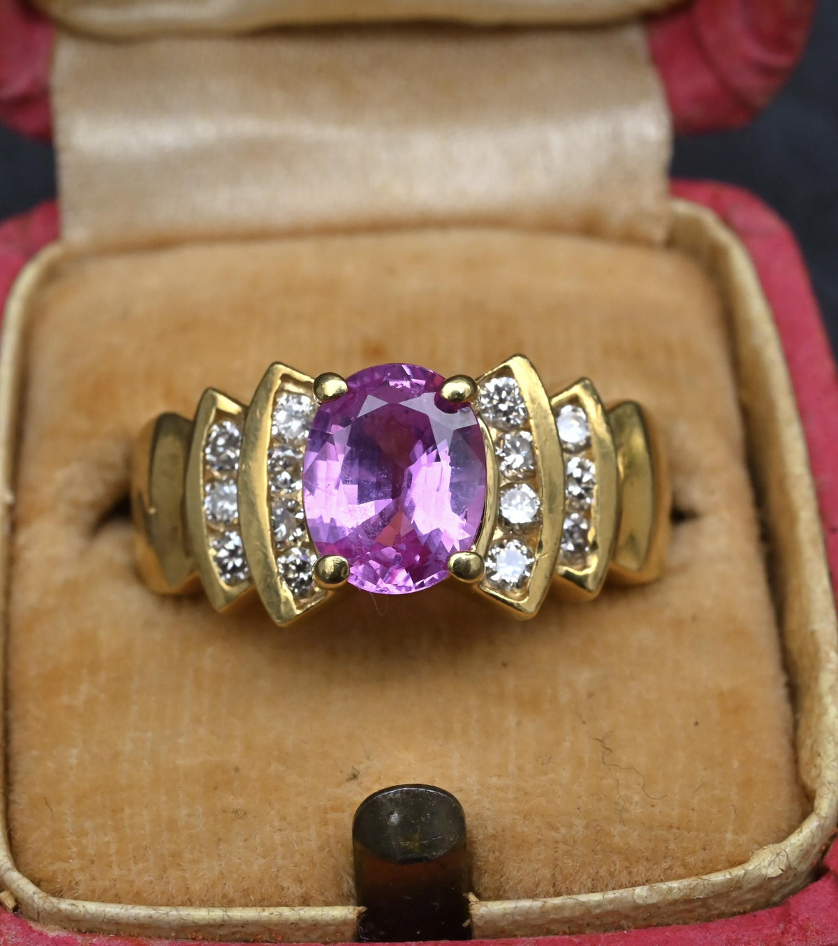 Le Vian 18K Yellow Gold 1.60ct Pink Sapphire & Diamond Ring Size 6.75 IGI Cert.