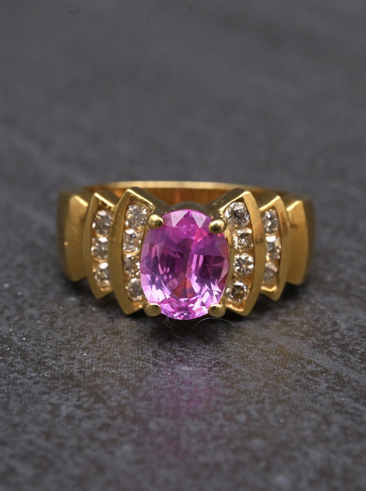 Le Vian 18K Yellow Gold 1.60ct Pink Sapphire & Diamond Ring Size 6.75 IGI Cert.