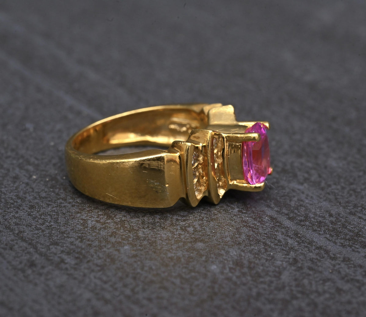 Le Vian 18K Yellow Gold 1.60ct Pink Sapphire & Diamond Ring Size 6.75 IGI Cert.