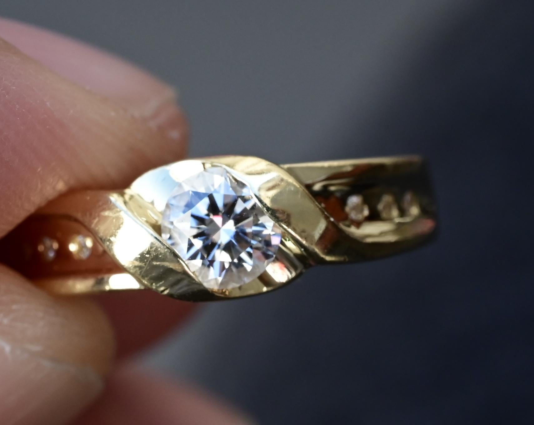 14K Yellow Gold Solitaire Twist Ring (0.39 CT Natural Diamond, VS-SI1 Clarity)