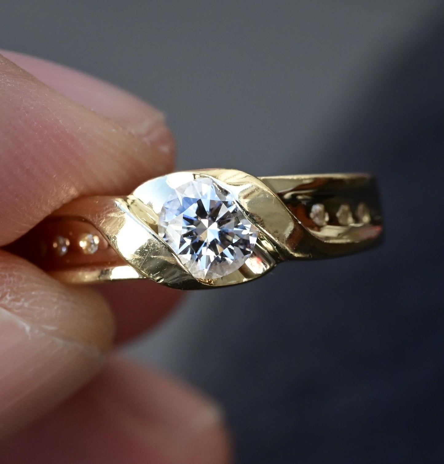 14K Yellow Gold Solitaire Twist Ring (0.39 CT Natural Diamond, VS-SI1 Clarity)