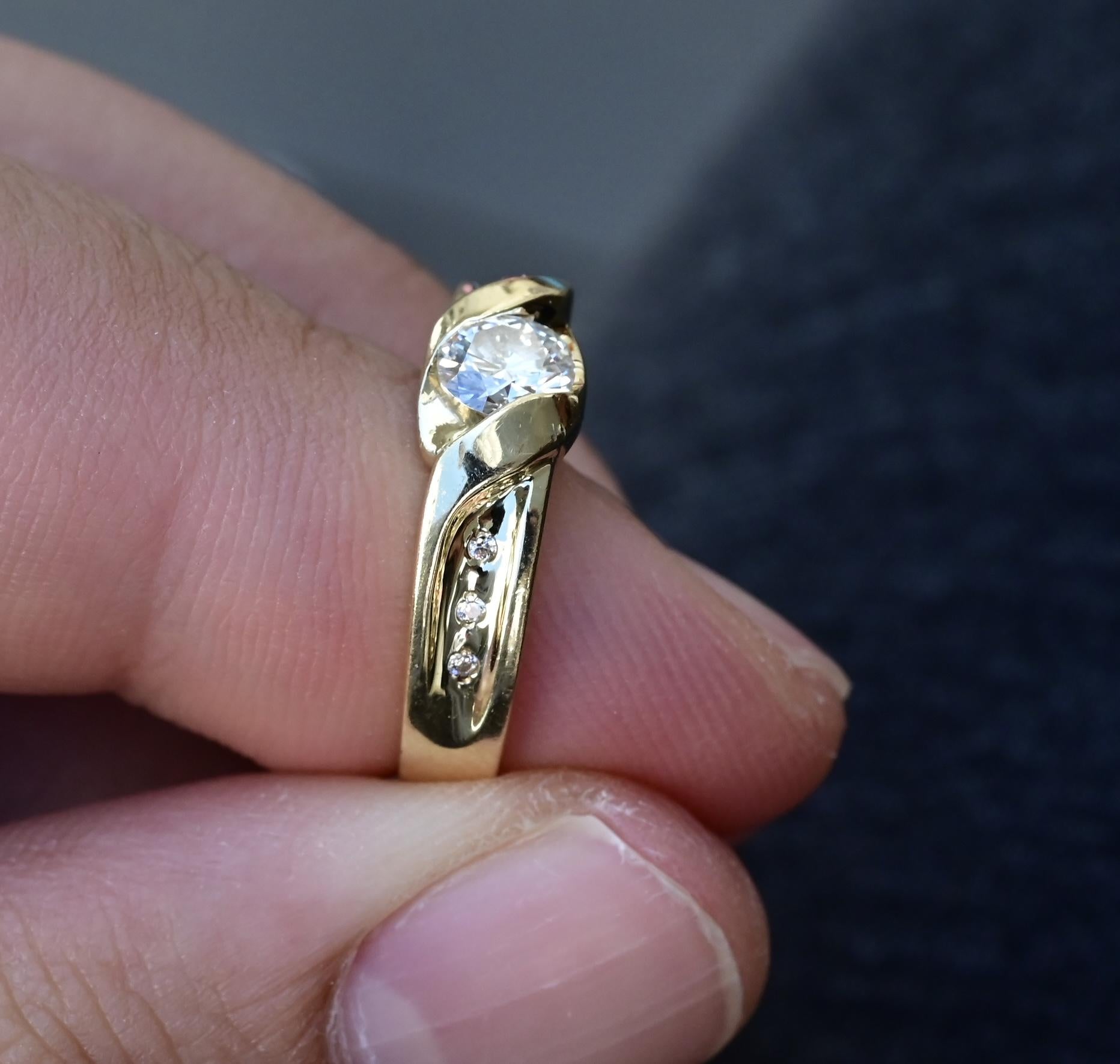14K Yellow Gold Solitaire Twist Ring (0.39 CT Natural Diamond, VS-SI1 Clarity)