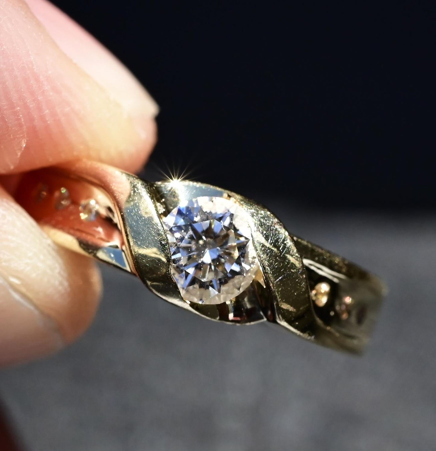 14K Yellow Gold Solitaire Twist Ring (0.39 CT Natural Diamond, VS-SI1 Clarity)
