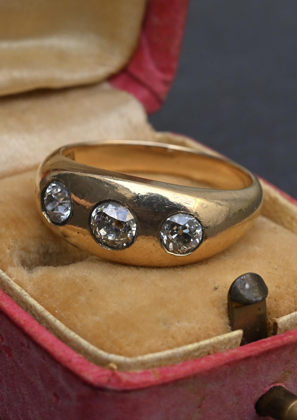 Authentic Art Deco Old European Cut Diamond Gypsy Ring in 14K Gold IGI Certified