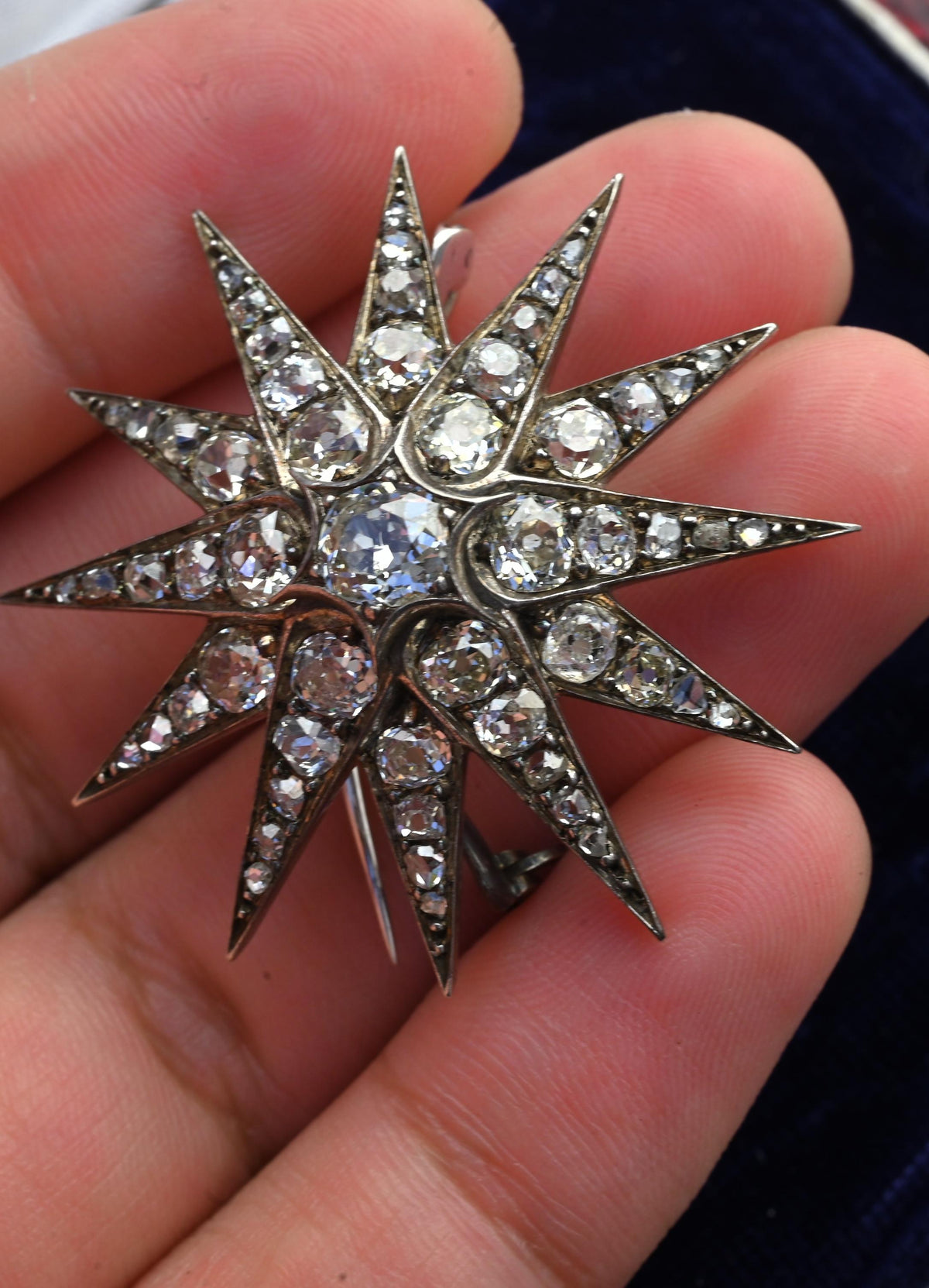 Victorian 5.50 CTW Old Mine Cut Diamond Starburst Brooch Pin – IGI Certified