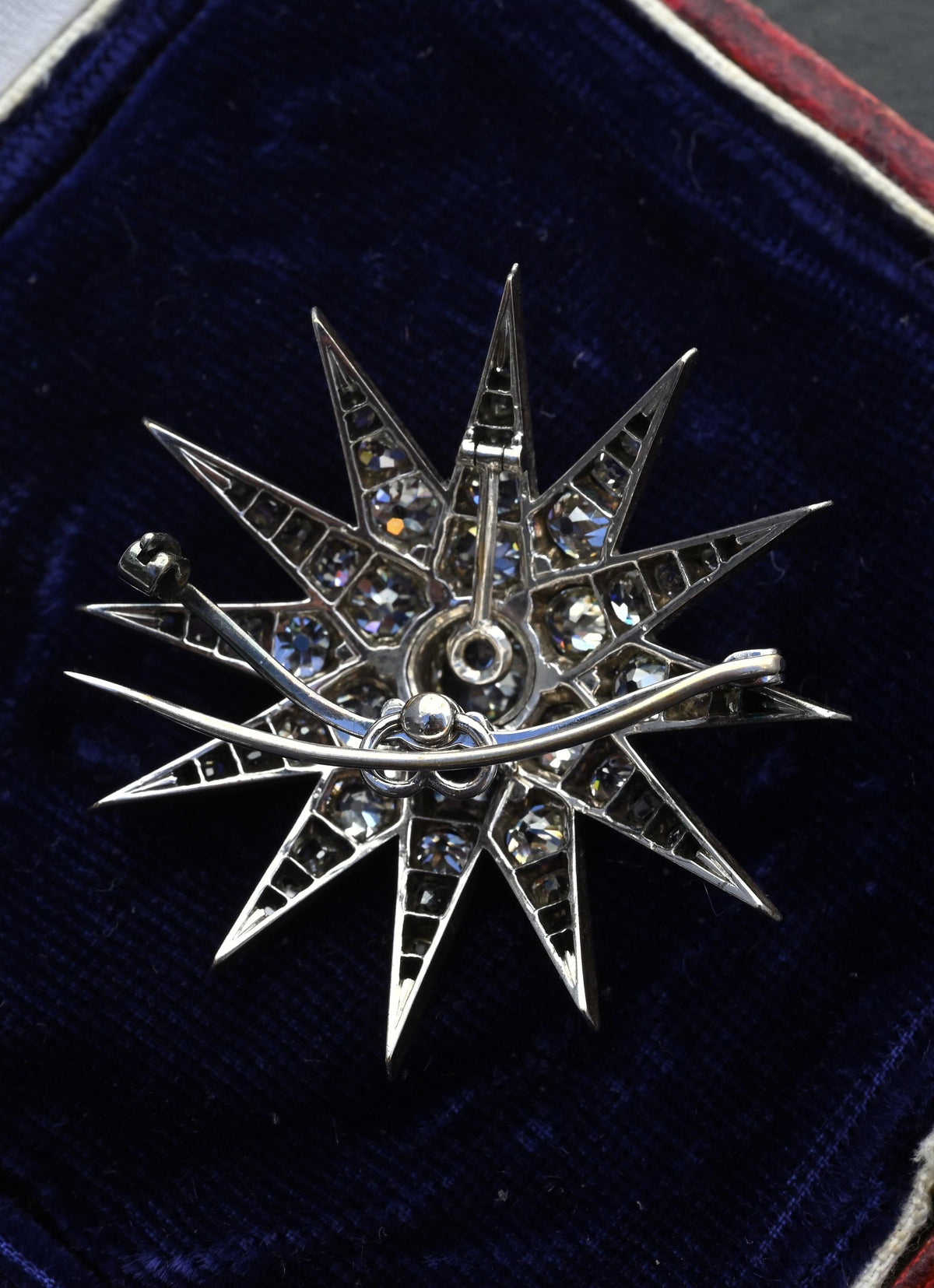 Victorian 5.50 CTW Old Mine Cut Diamond Starburst Brooch Pin – IGI Certified