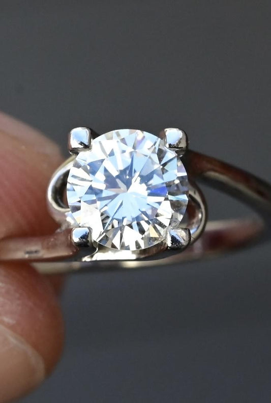 18K White Gold Solitaire Diamond Ring – 0.75 Carat, IGI Certified, Size 5