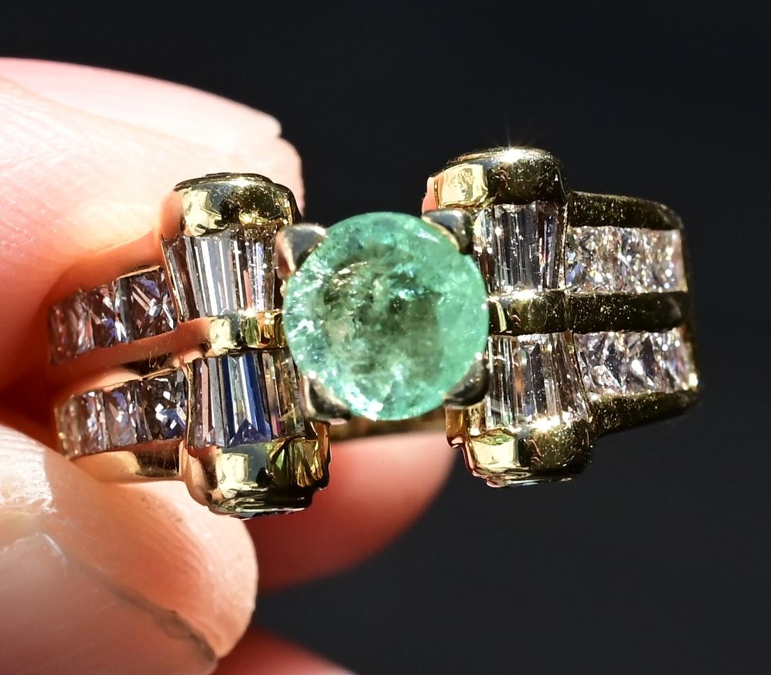 14K Yellow Gold Emerald & Diamond Ring – 7.28 Grams, Size 7.25