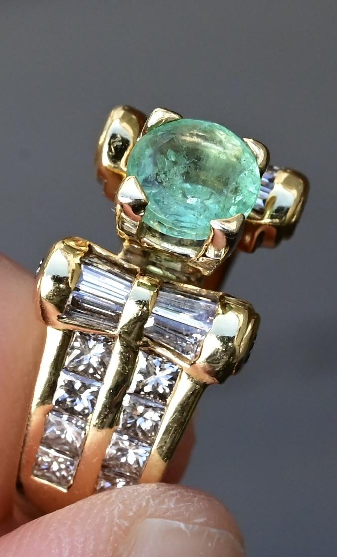 14K Yellow Gold Emerald & Diamond Ring – 7.28 Grams, Size 7.25
