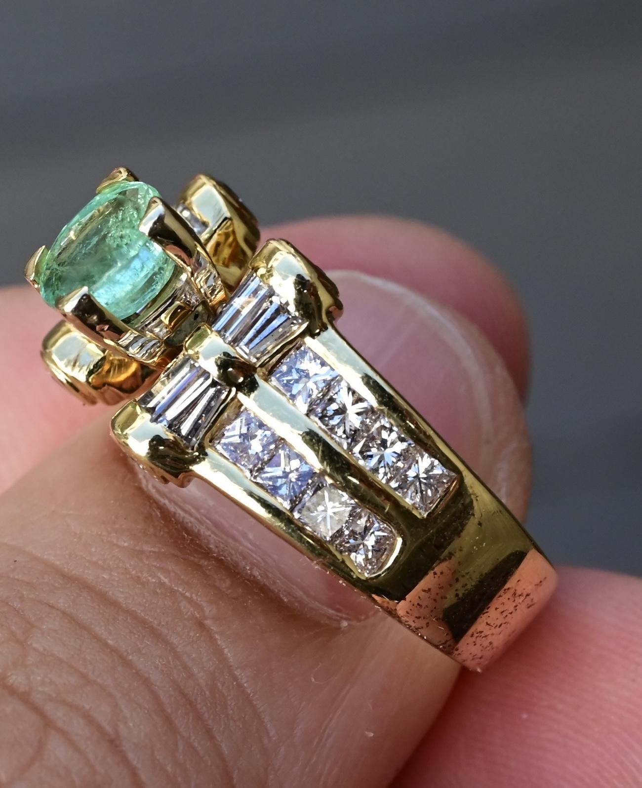 14K Yellow Gold Emerald & Diamond Ring – 7.28 Grams, Size 7.25