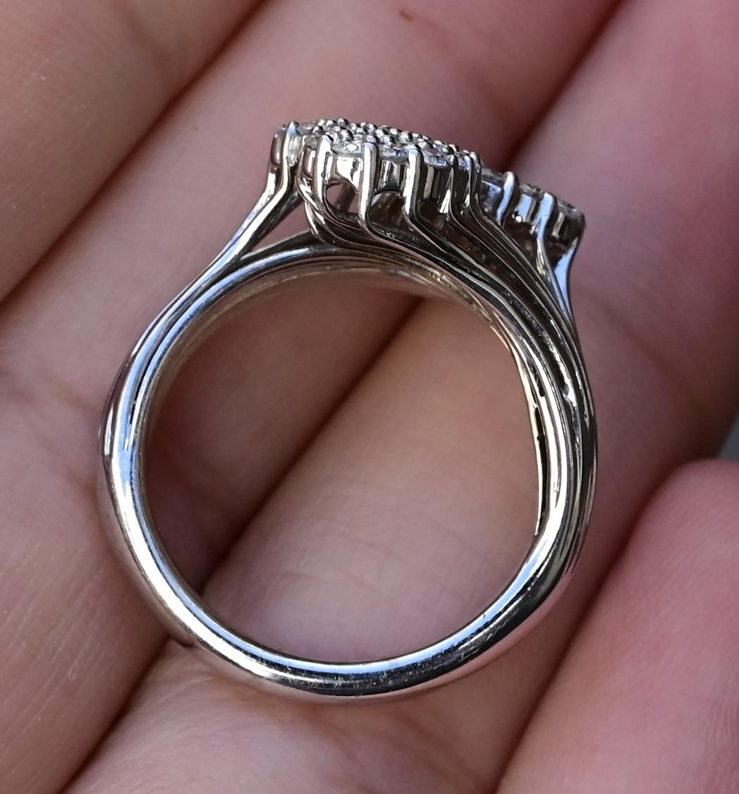 Very Fine 14K White Gold Sonia B. Double Heart Diamond Ring