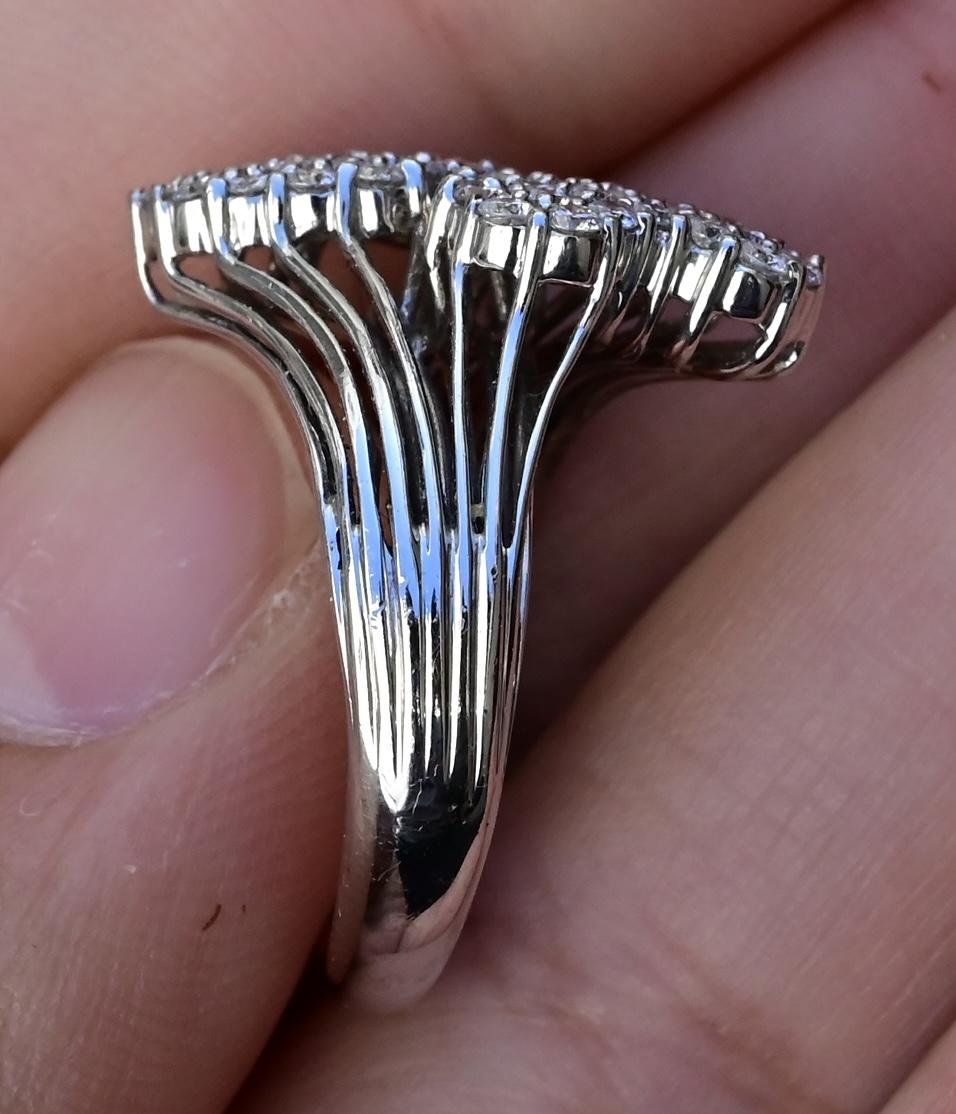 Very Fine 14K White Gold Sonia B. Double Heart Diamond Ring