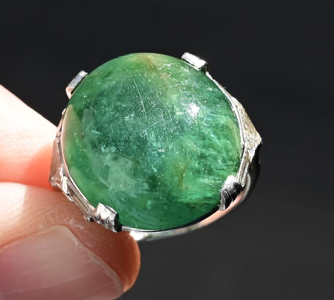 Exquisite 16-17 Carat Approx. Cabochon Emerald Ring in Platinum