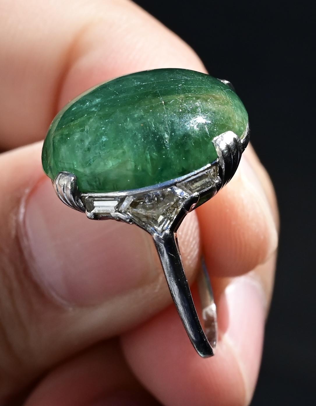 Exquisite 16-17 Carat Approx. Cabochon Emerald Ring in Platinum
