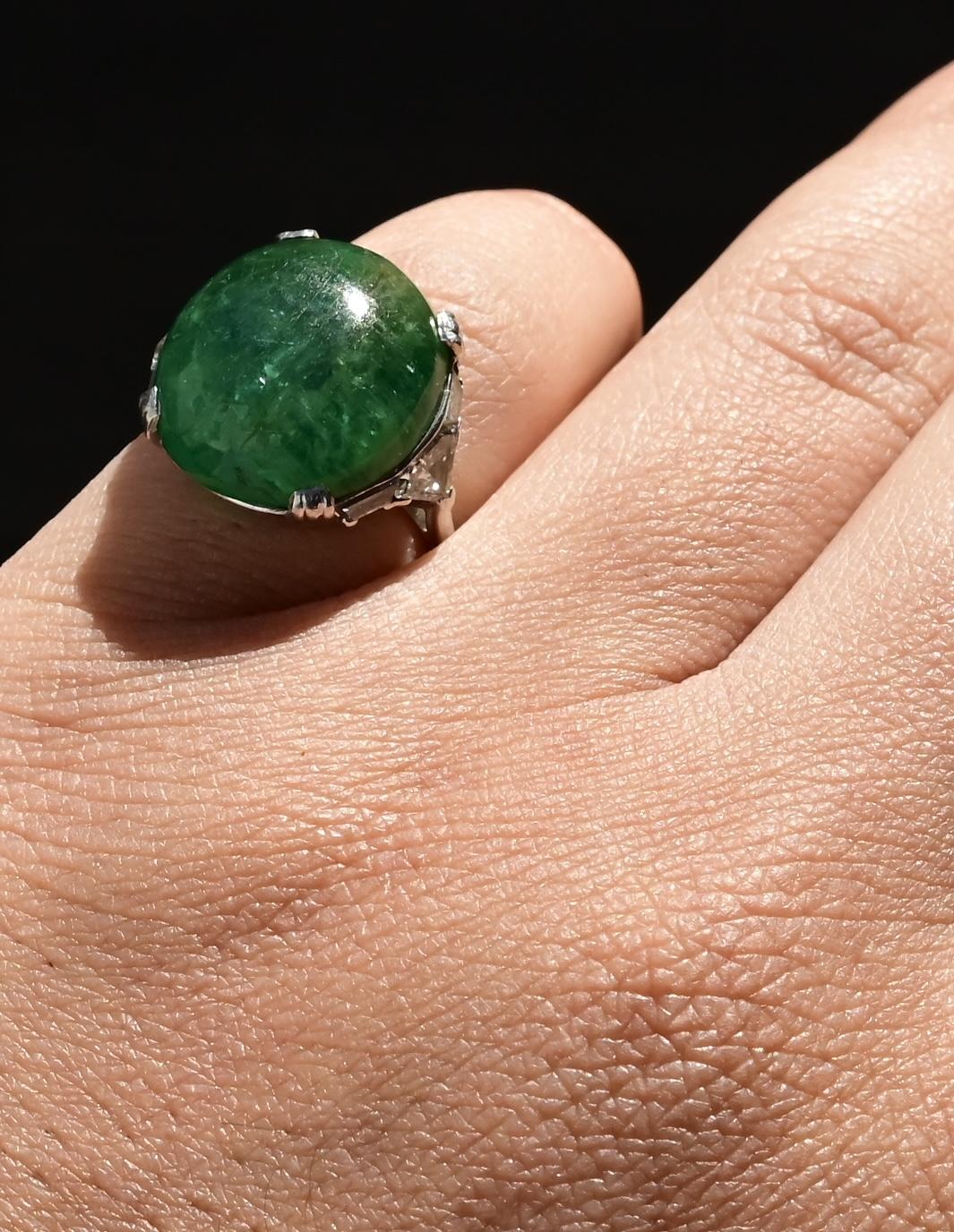 Exquisite 16-17 Carat Approx. Cabochon Emerald Ring in Platinum