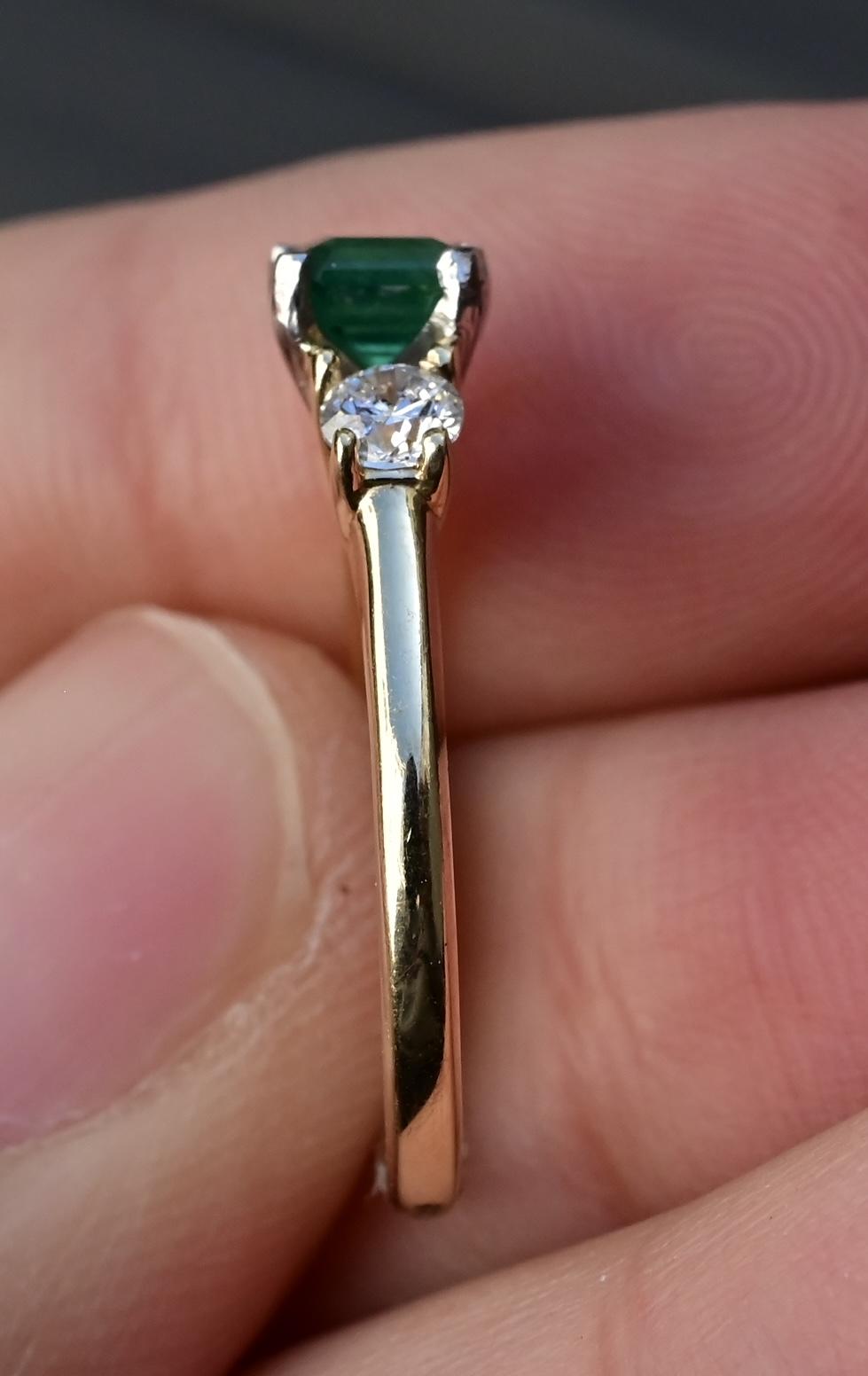 14K Yellow Gold Emerald & Diamond Three-Stone Ring – 0.52ct Vivid Emerald