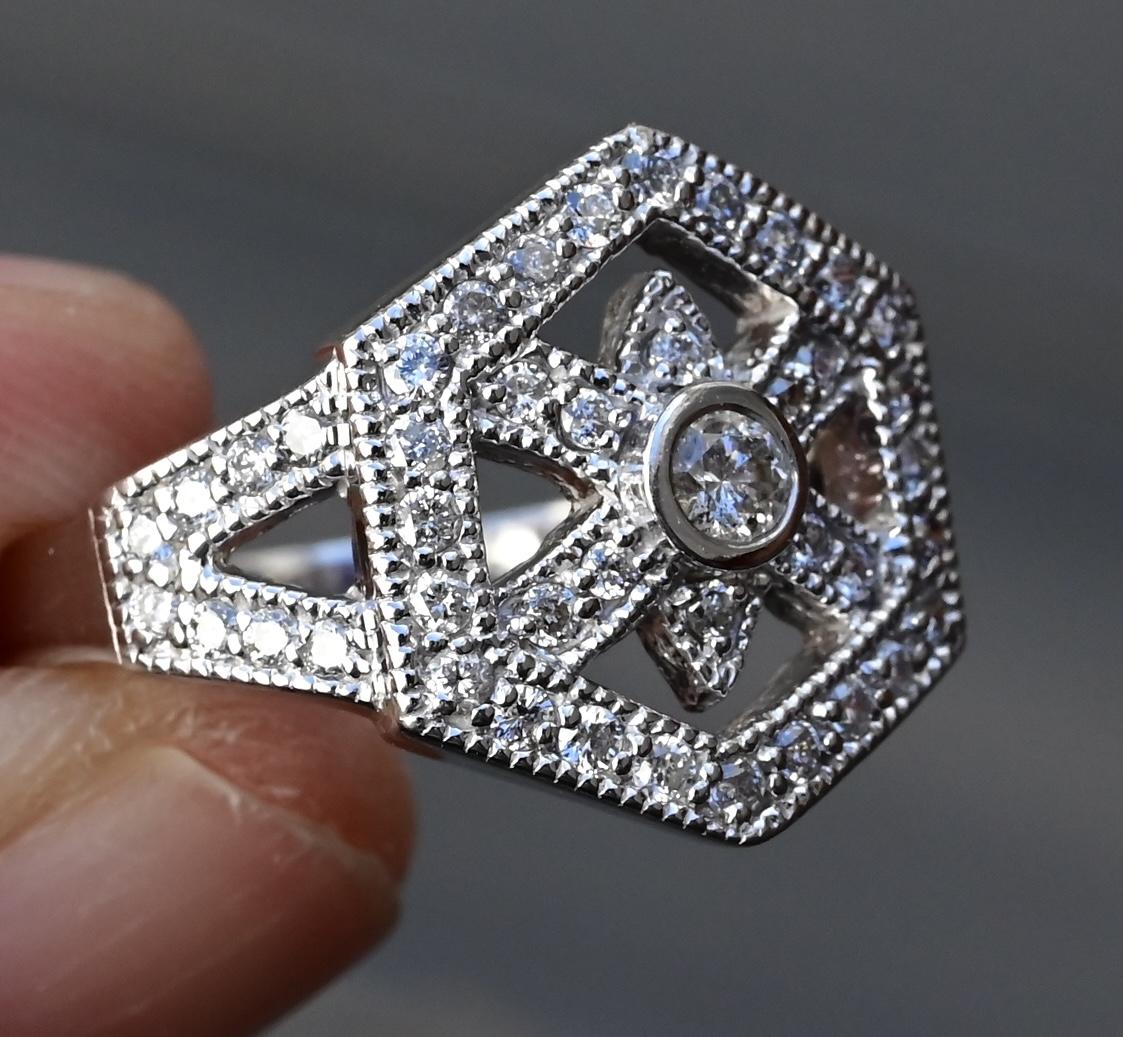 Fabulous 14K White Gold Diamond Ring Size 8 5.61 Grams