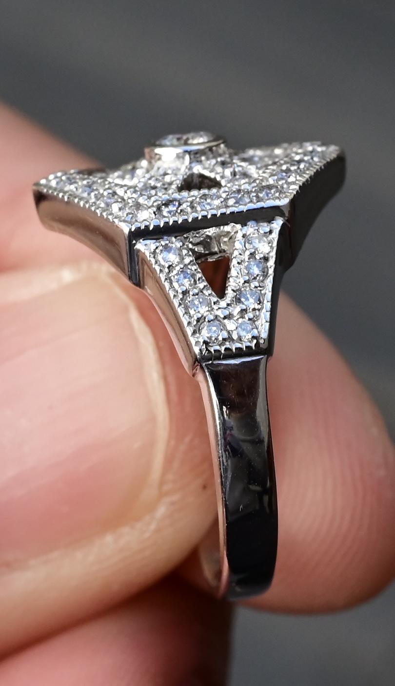 Fabulous 14K White Gold Diamond Ring Size 8 5.61 Grams