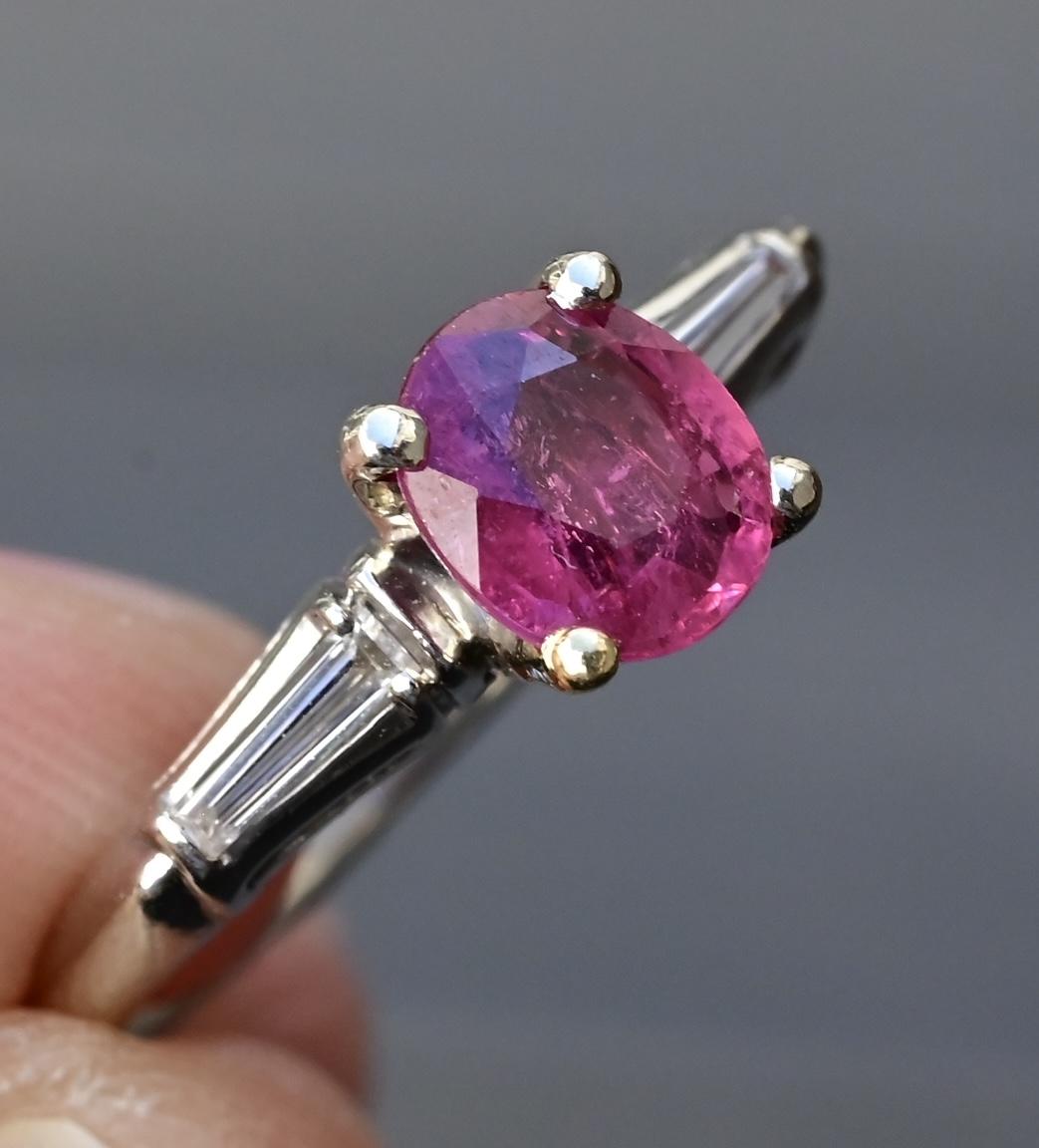 14K White Gold Ruby/Pink Sapphire & Diamond Ring – Size 5.75