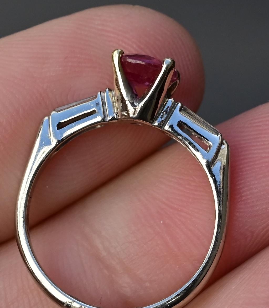 14K White Gold Ruby/Pink Sapphire & Diamond Ring – Size 5.75