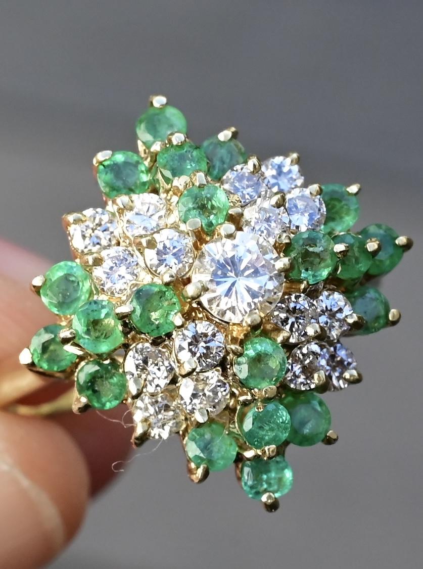 14K Yellow Gold Diamond & Emerald Cluster Ring – 0.89 TCW Ring Size 8.75