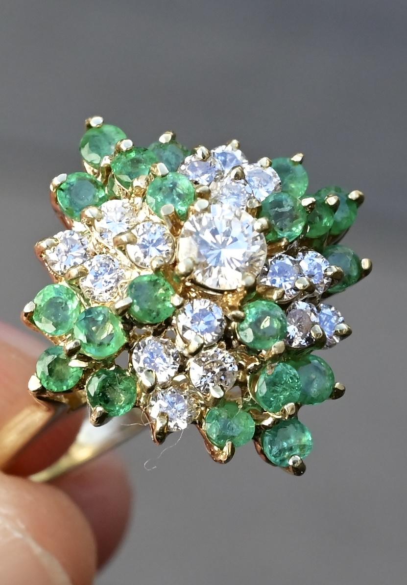 14K Yellow Gold Diamond & Emerald Cluster Ring – 0.89 TCW Ring Size 8.75