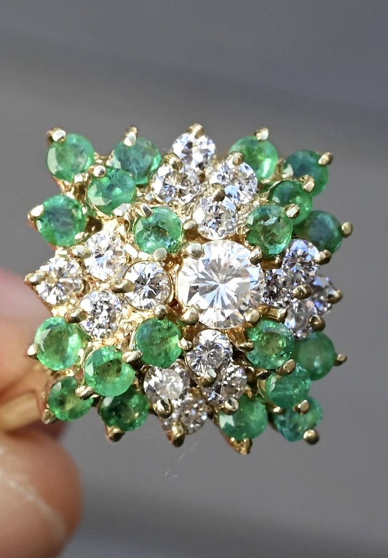 14K Yellow Gold Diamond & Emerald Cluster Ring – 0.89 TCW Ring Size 8.75