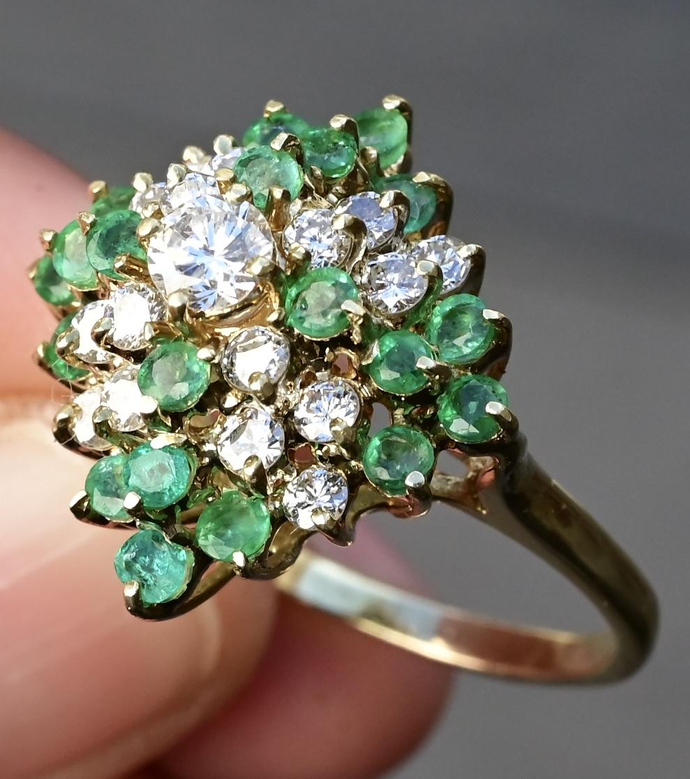 14K Yellow Gold Diamond & Emerald Cluster Ring – 0.89 TCW Ring Size 8.75