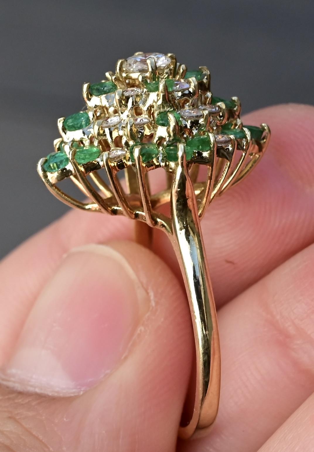 14K Yellow Gold Diamond & Emerald Cluster Ring – 0.89 TCW Ring Size 8.75
