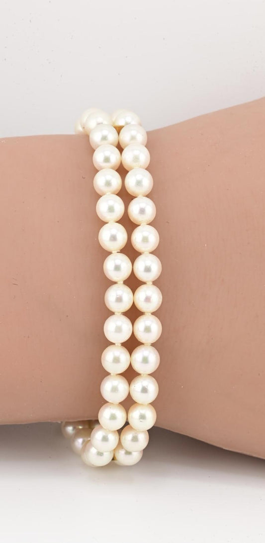 Mikimoto 18K Yellow Gold Pearl Bracelet 7” Length 5.5mm Pearls Marked 750