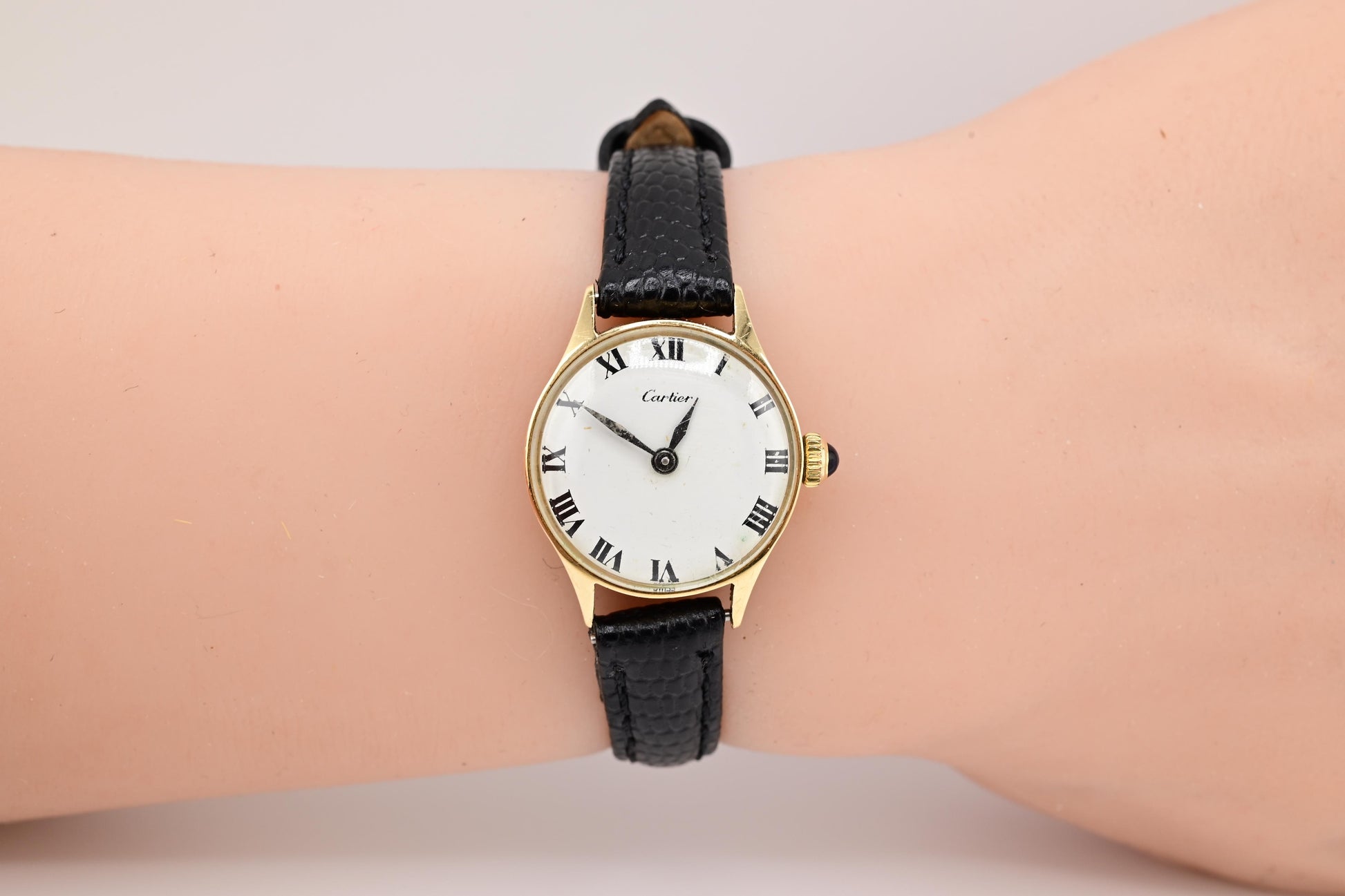 Gorgeous 14K Yellow Gold Cartier For Concord Manual Winding