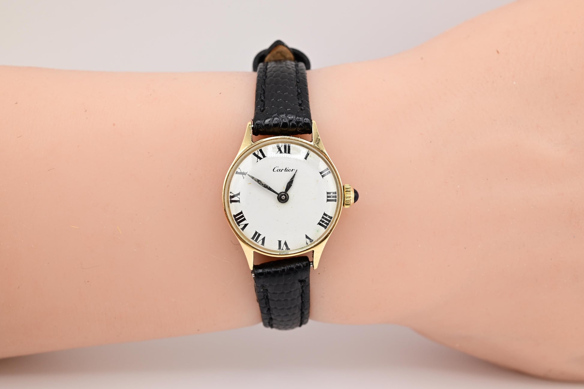 Gorgeous 14K Yellow Gold Cartier For Concord Manual Winding