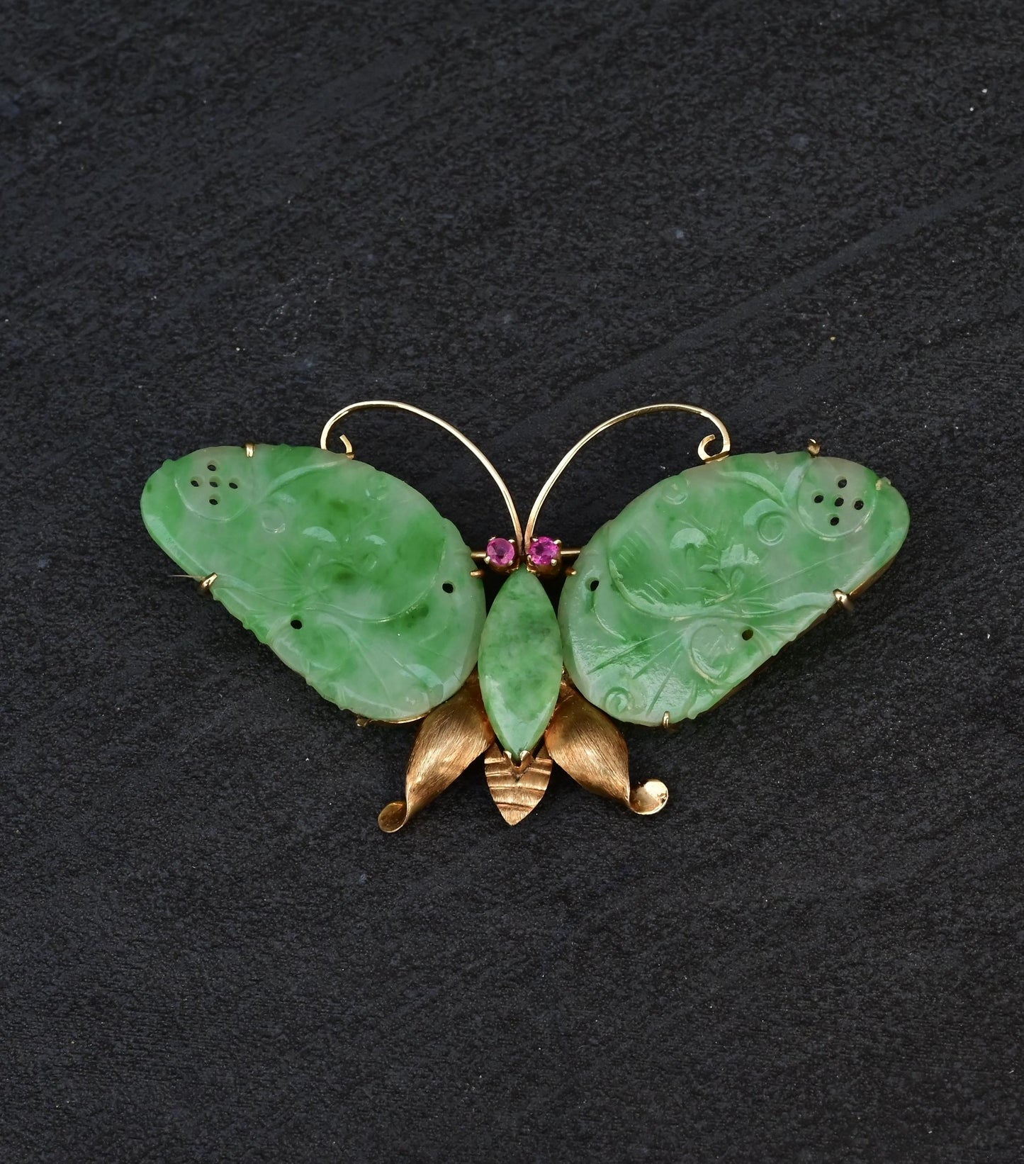 Vintage 14K Gold Carved Jade Butterfly Brooch  2.5" x 1.5" 7.78 Grams