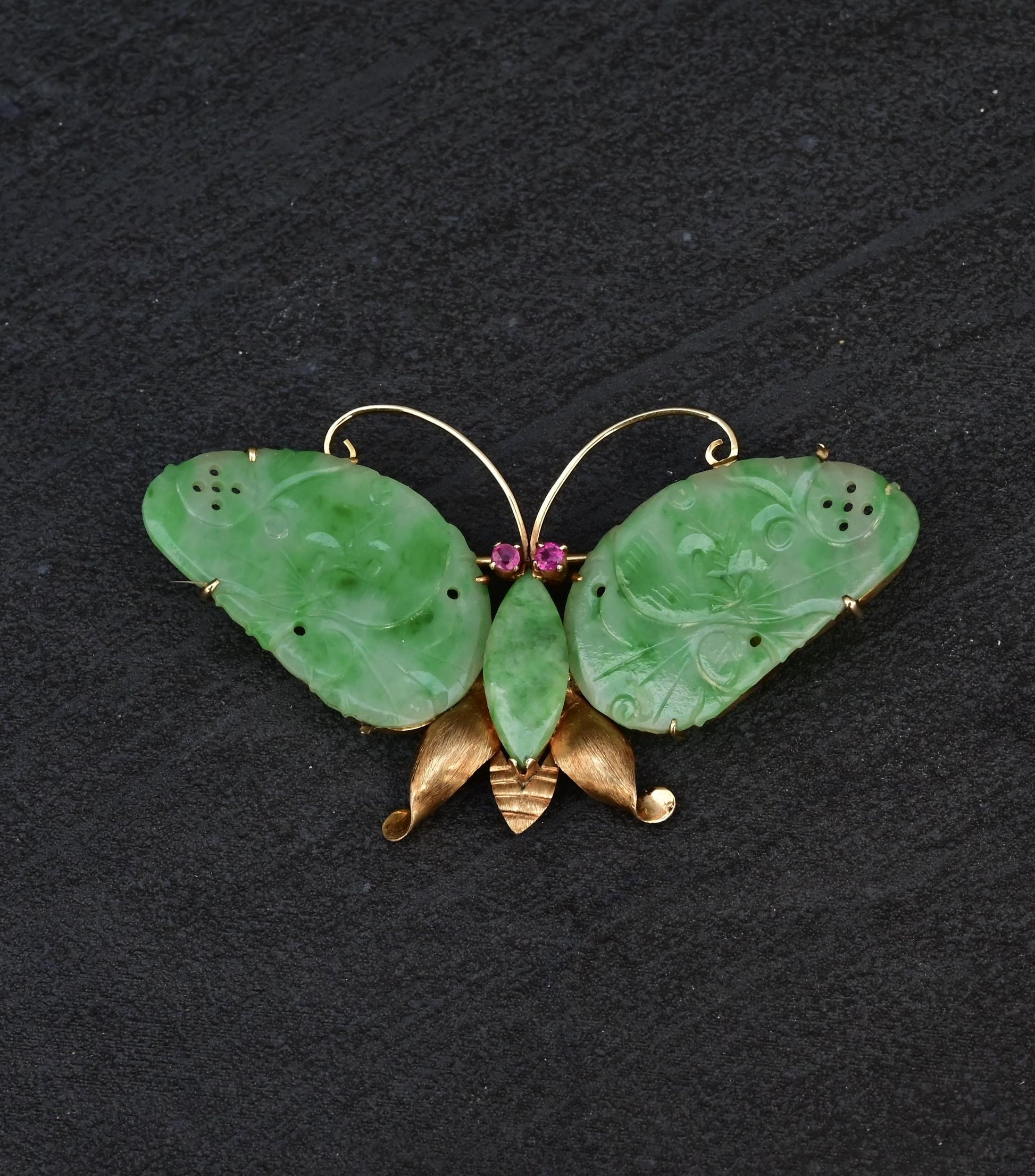 Vintage 14K Gold Carved Jade Butterfly Brooch  2.5" x 1.5" 7.78 Grams