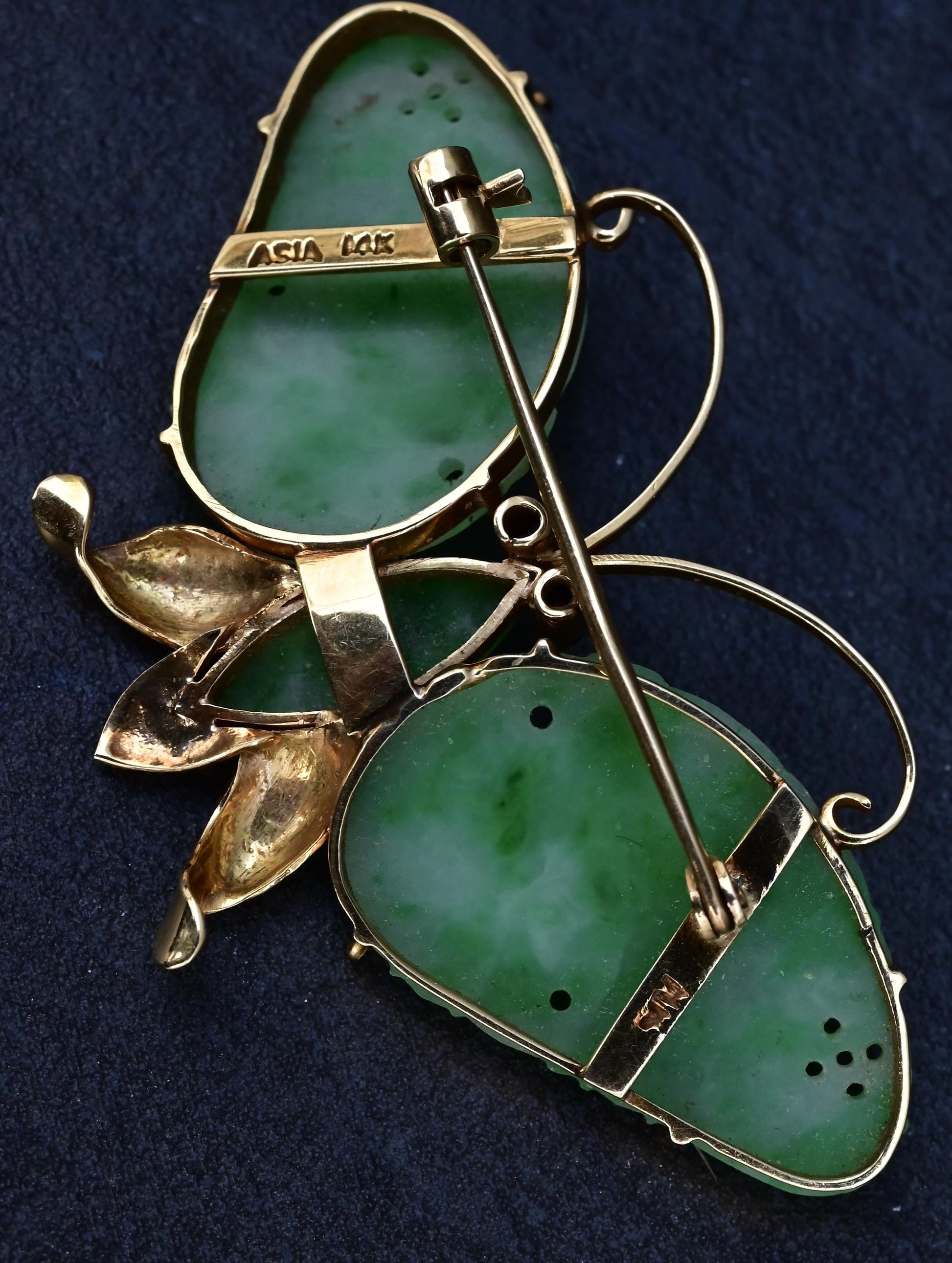 Vintage 14K Gold Carved Jade Butterfly Brooch  2.5" x 1.5" 7.78 Grams