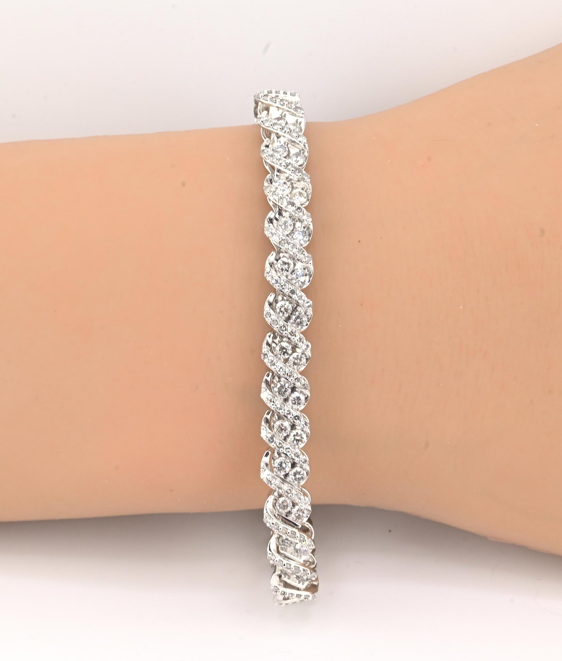 14K White Gold Diamond Bracelet • 3.2–3.5ct Natural Diamonds • 7.25” • 16.14g