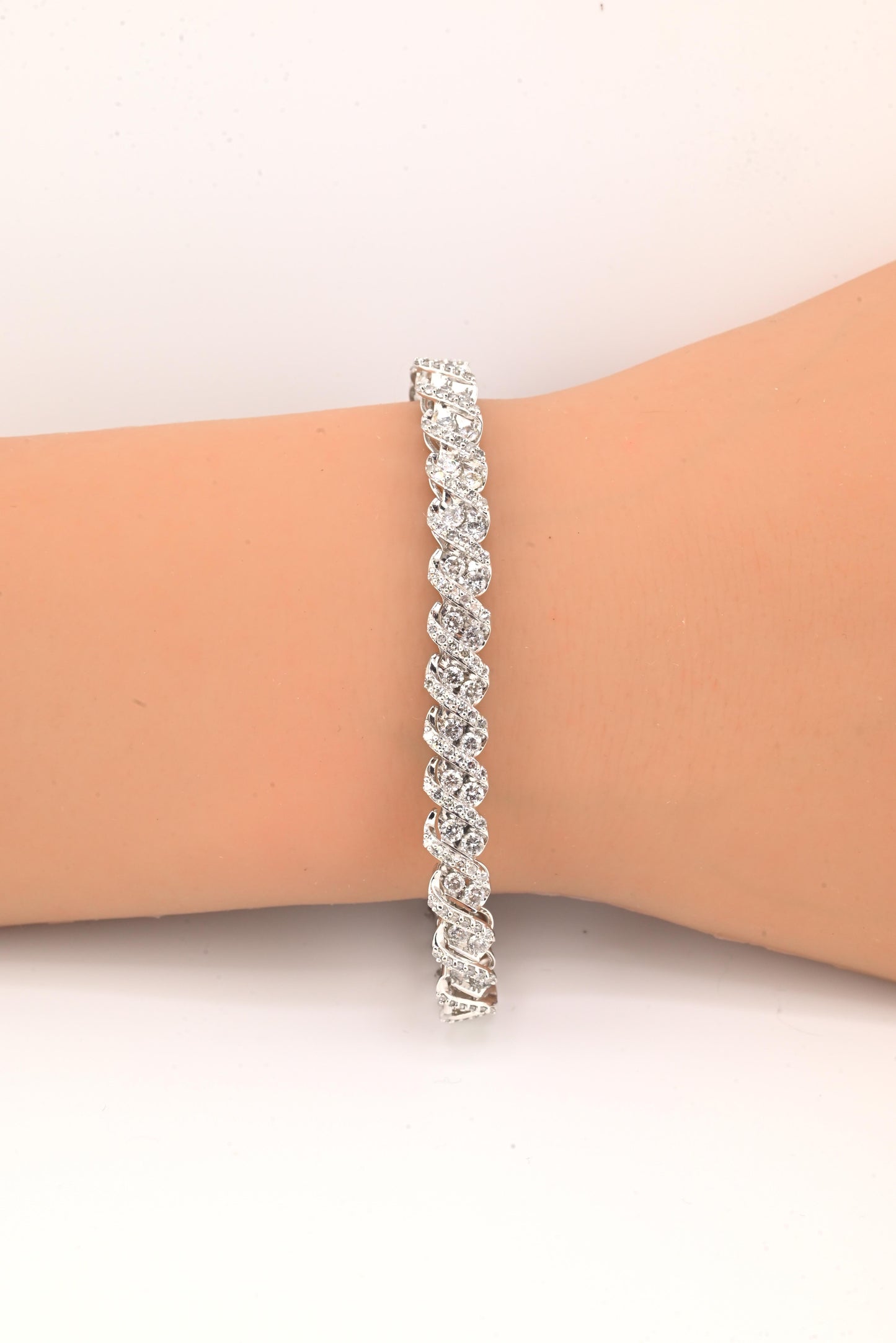14K White Gold Diamond Bracelet • 3.2–3.5ct Natural Diamonds • 7.25” • 16.14g